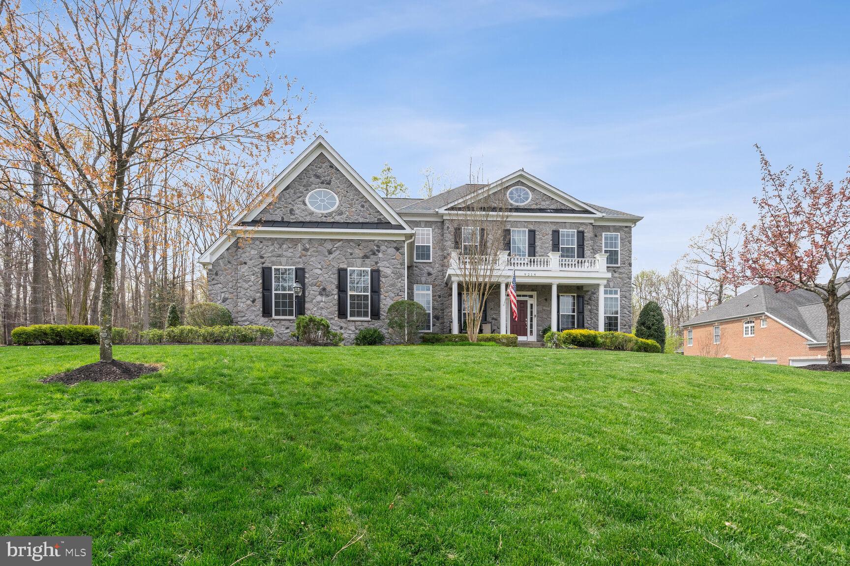 NIRVANA PALACE - Residential