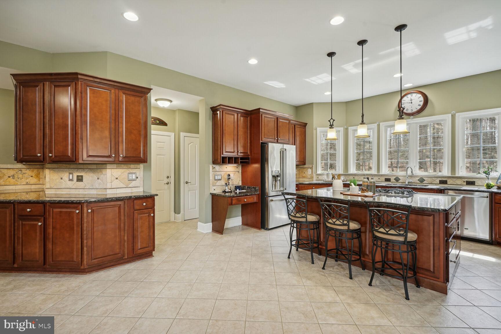 NIRVANA PALACE - Residential