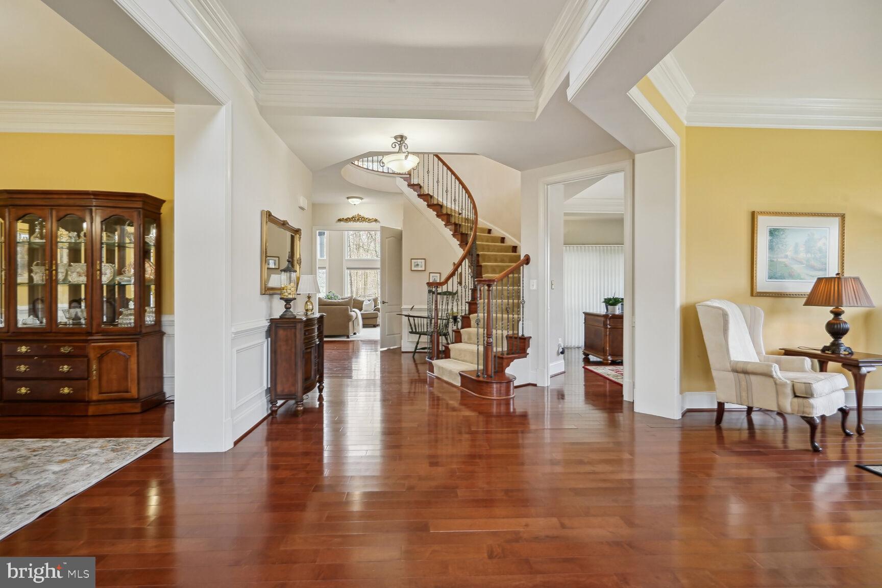 NIRVANA PALACE - Residential