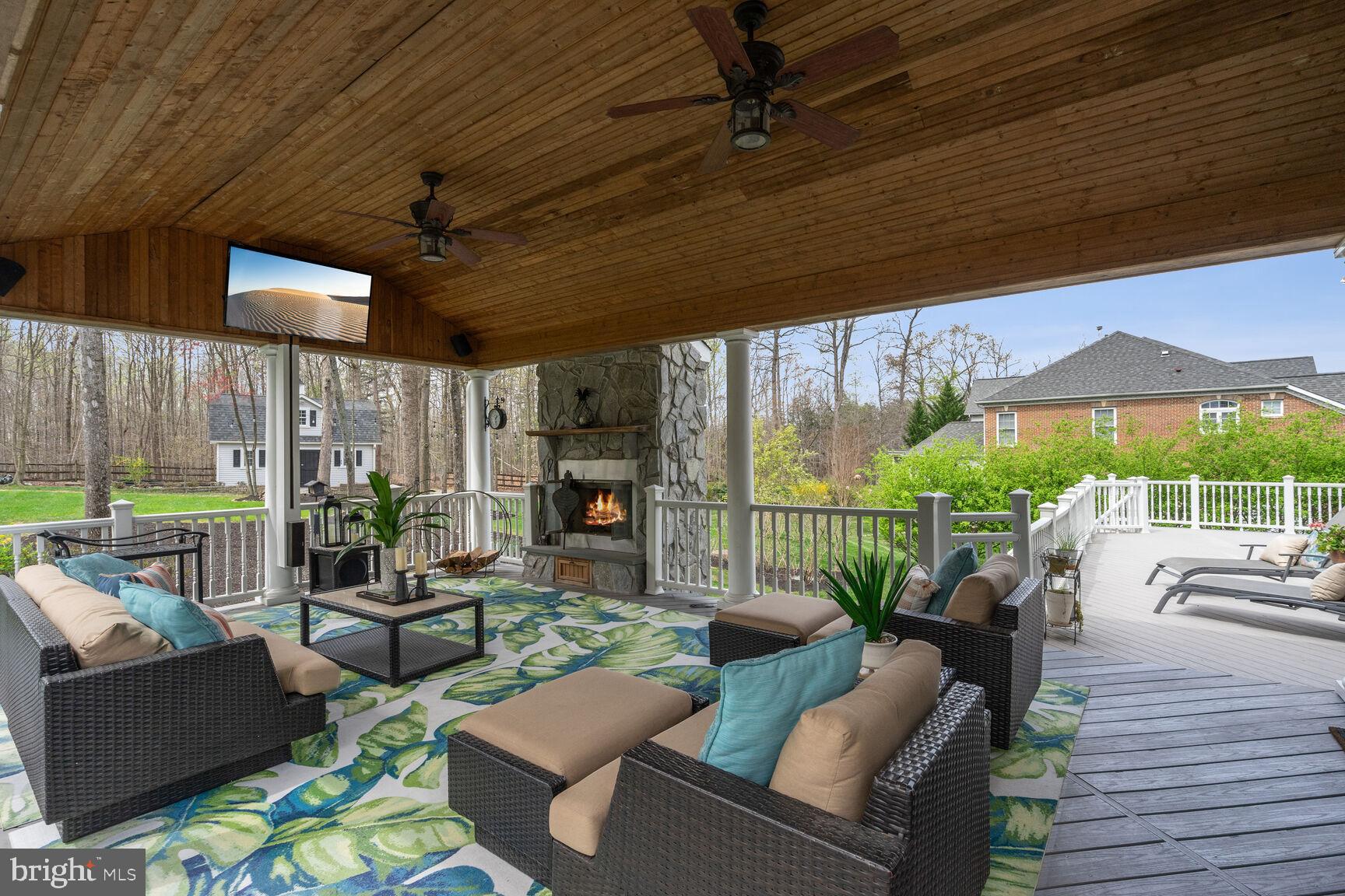 NIRVANA PALACE - Residential