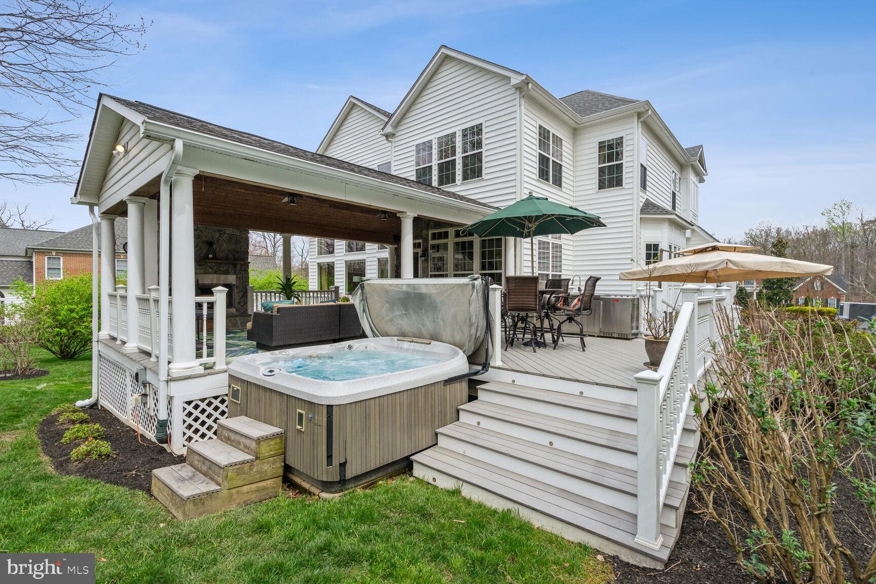 NIRVANA PALACE - Residential