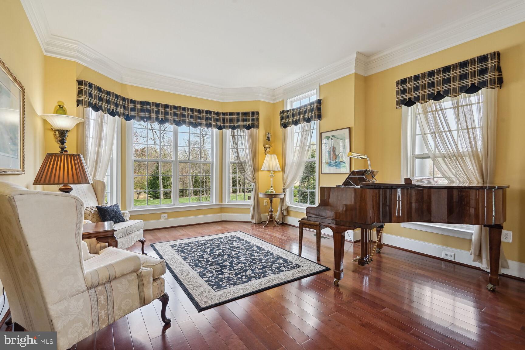 NIRVANA PALACE - Residential