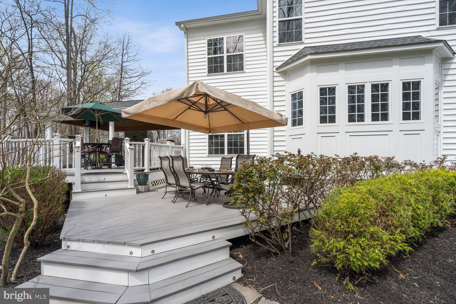 NIRVANA PALACE - Residential