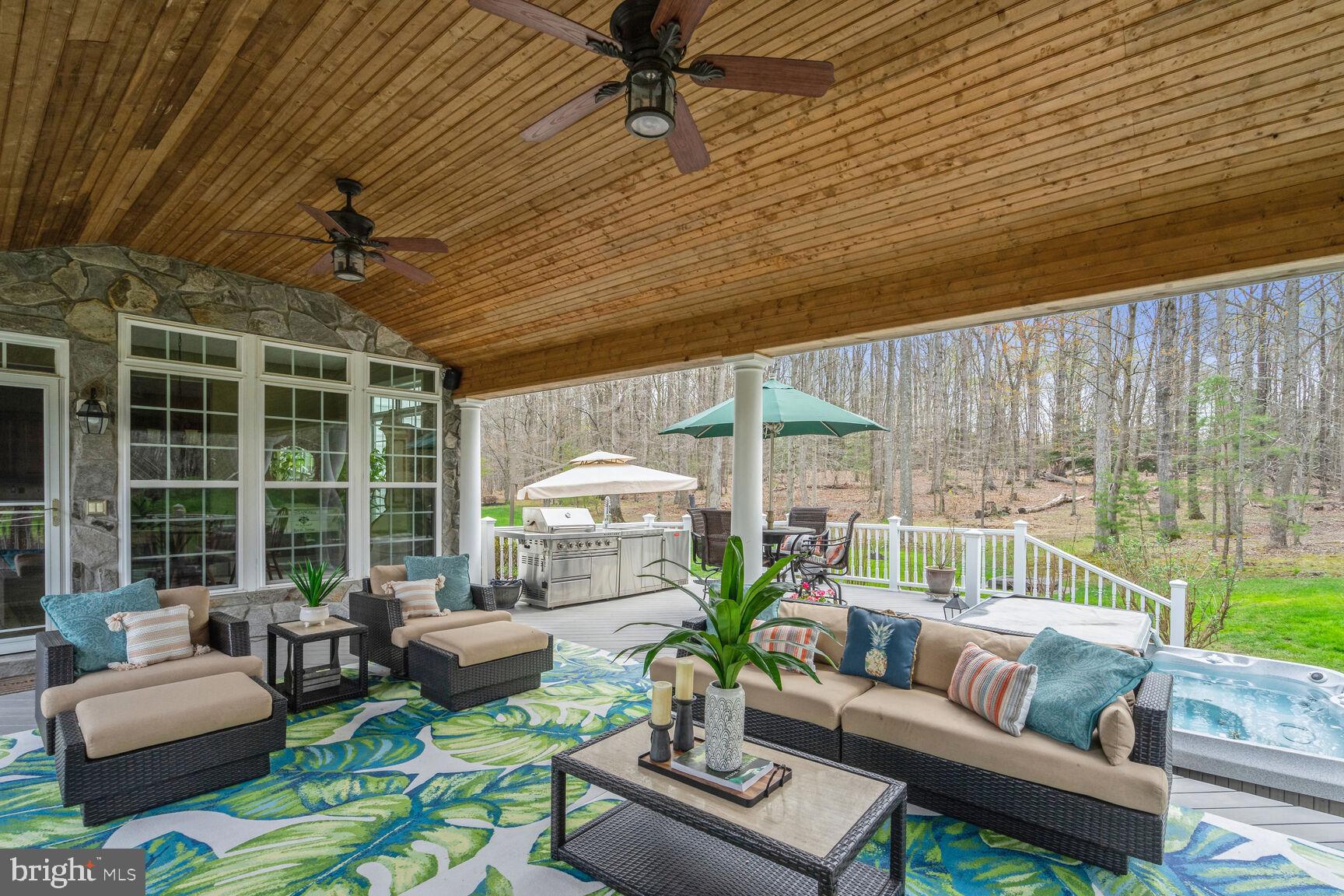 NIRVANA PALACE - Residential