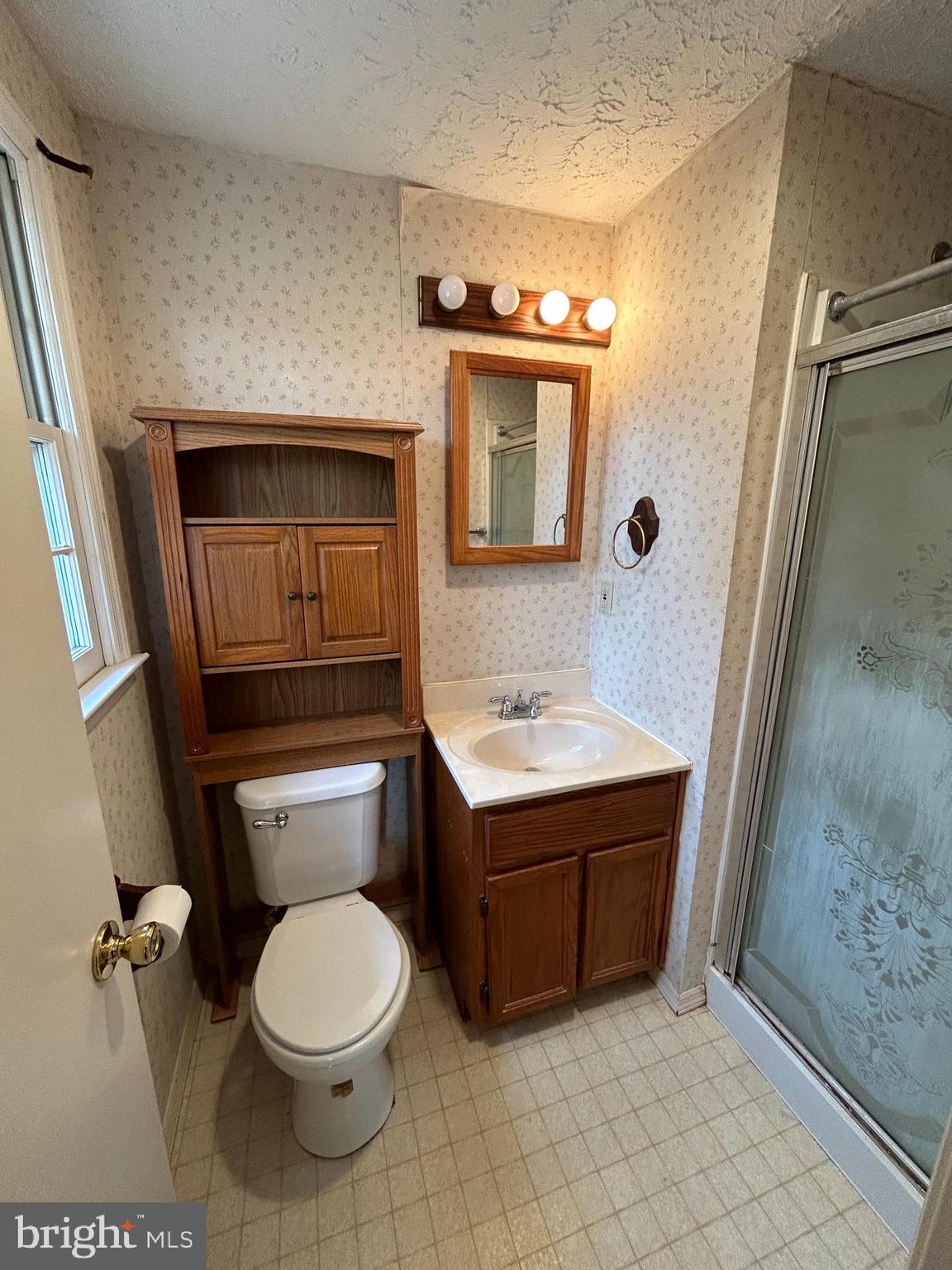 ROLLING HILLS ESTATES - Residential