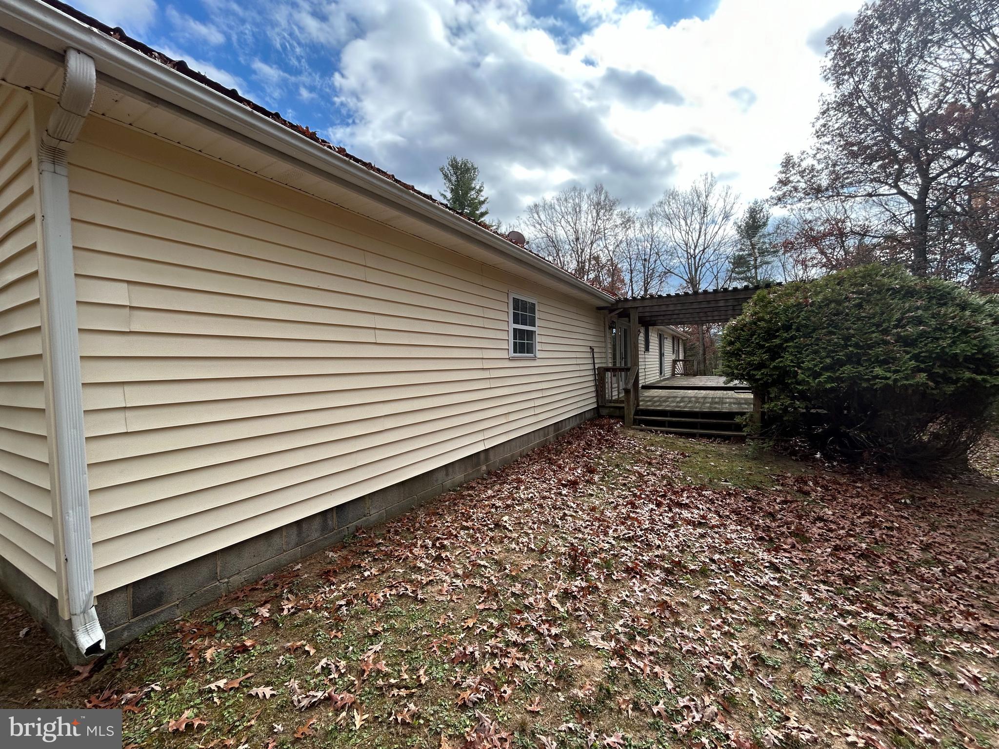 ROLLING HILLS ESTATES - Residential