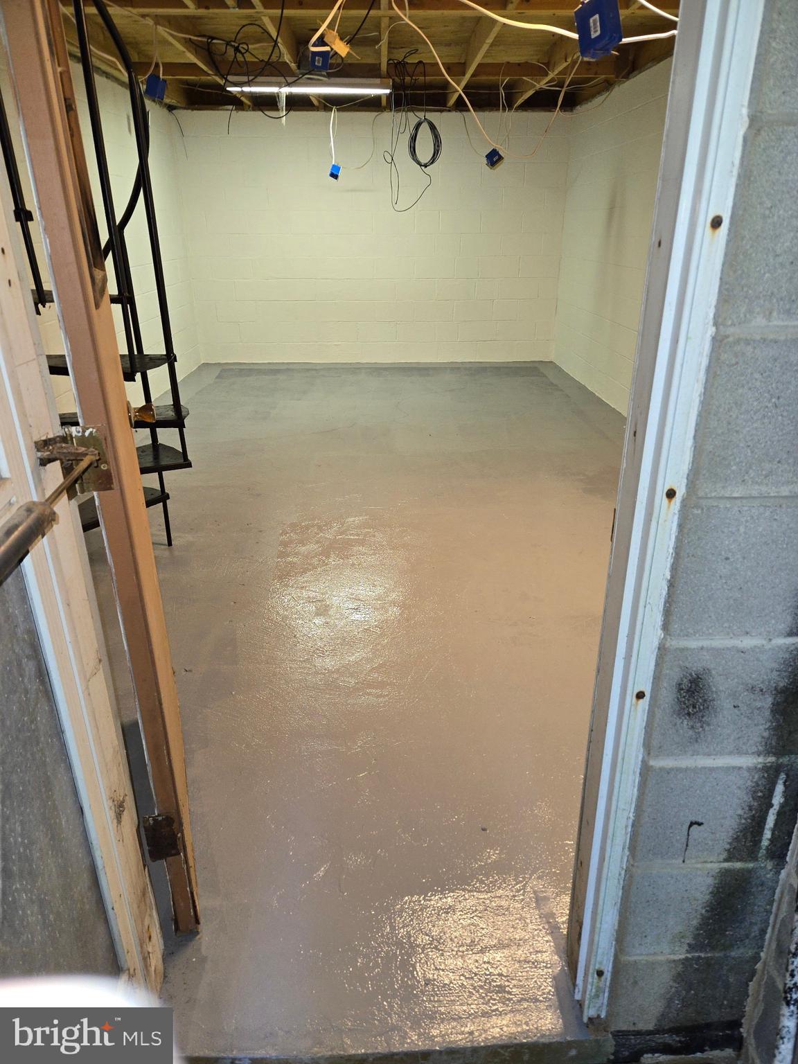 ROLLING HILLS ESTATES - Residential