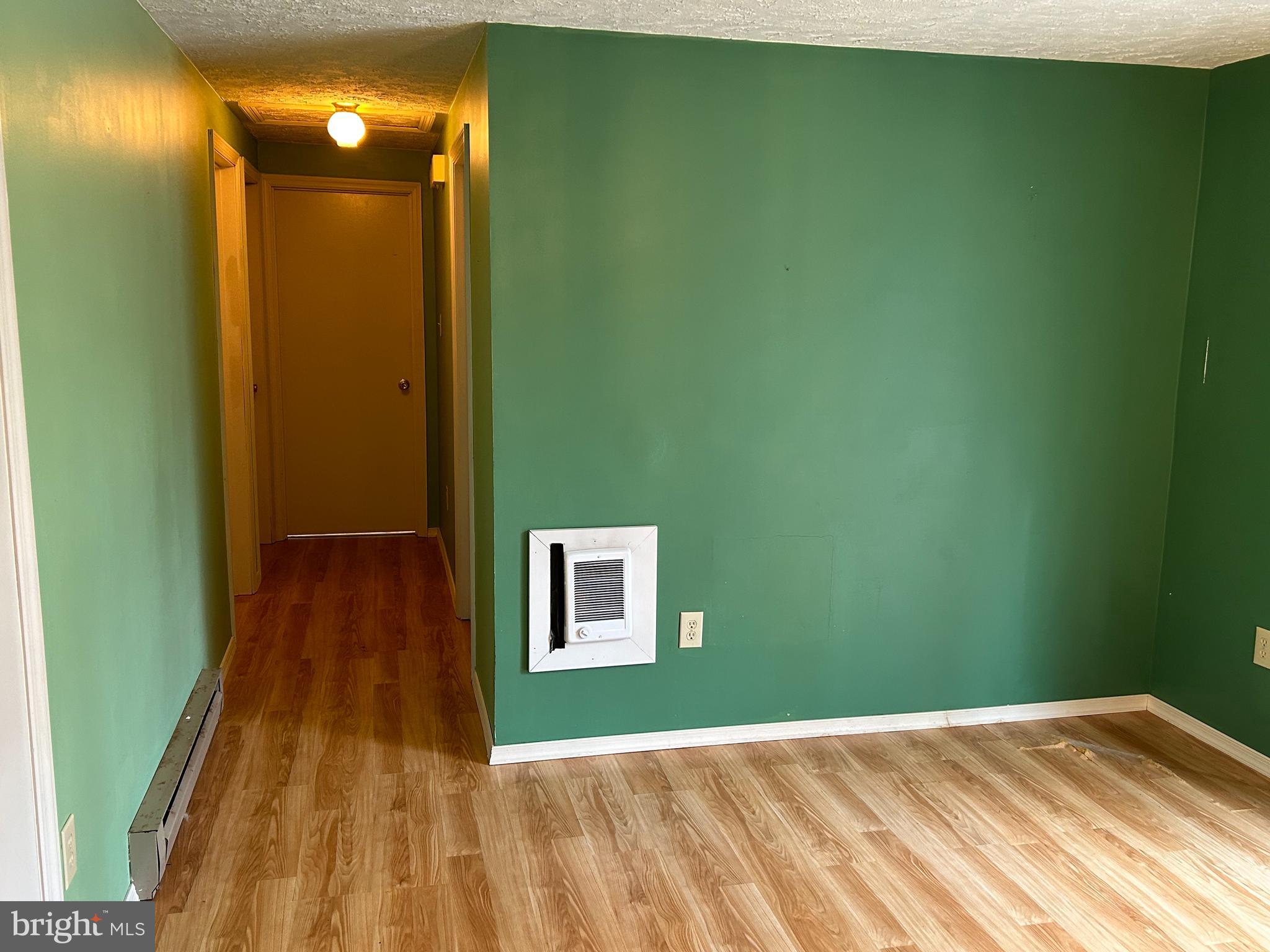 ROLLING HILLS ESTATES - Residential