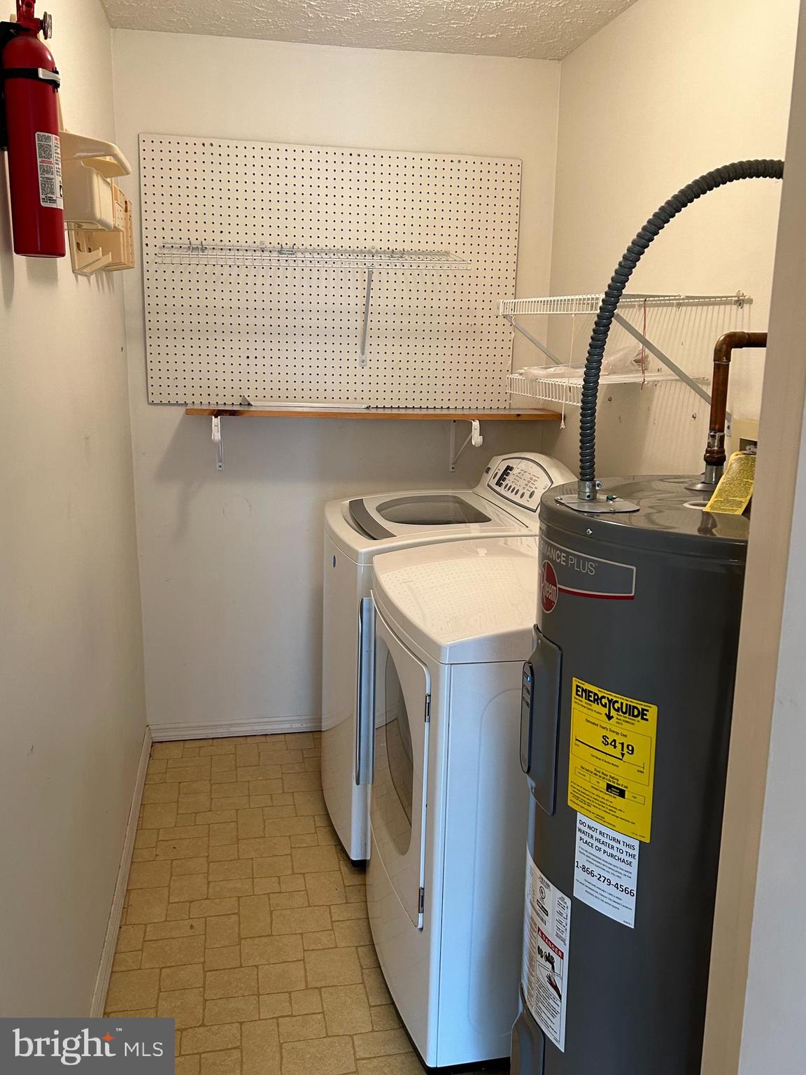 ROLLING HILLS ESTATES - Residential