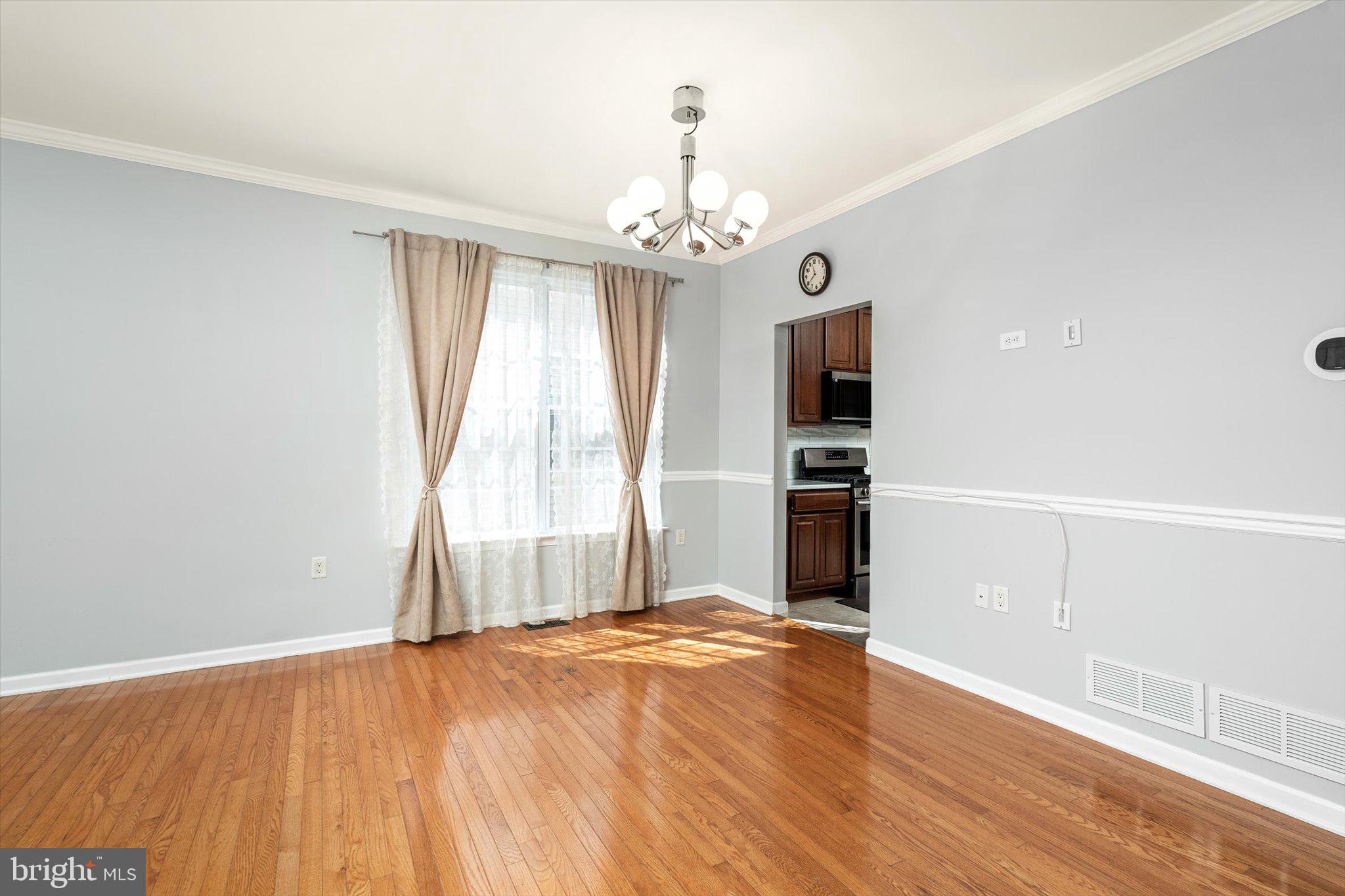 221 MORNING GLORY DRIVE