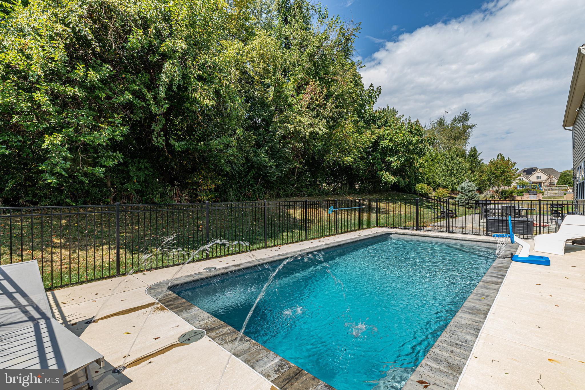 SABER RIDGE - Residential