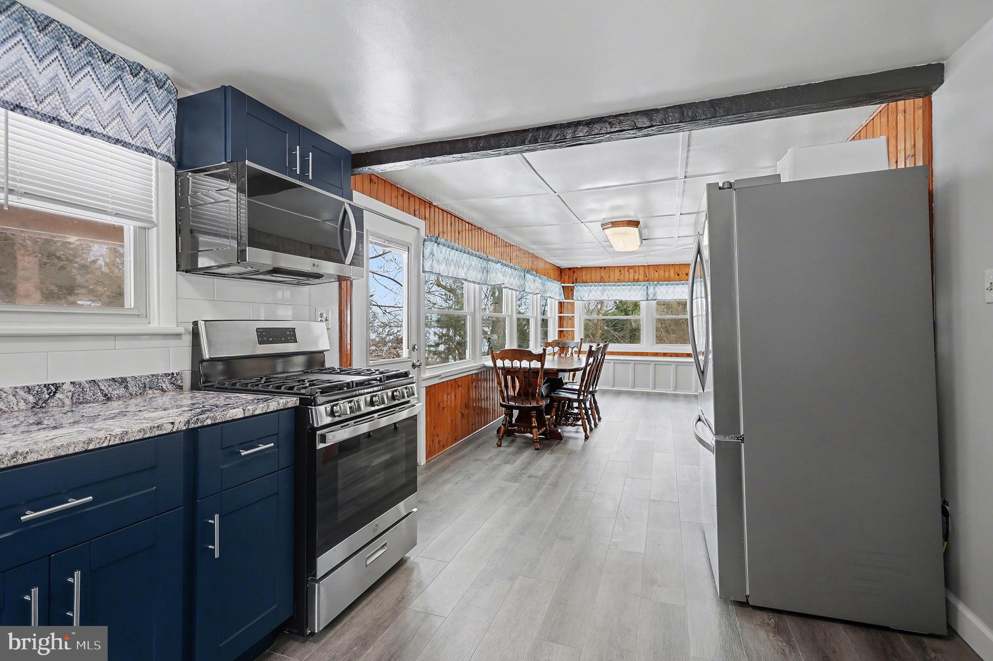 MURPHYS HOLLOW - Residential