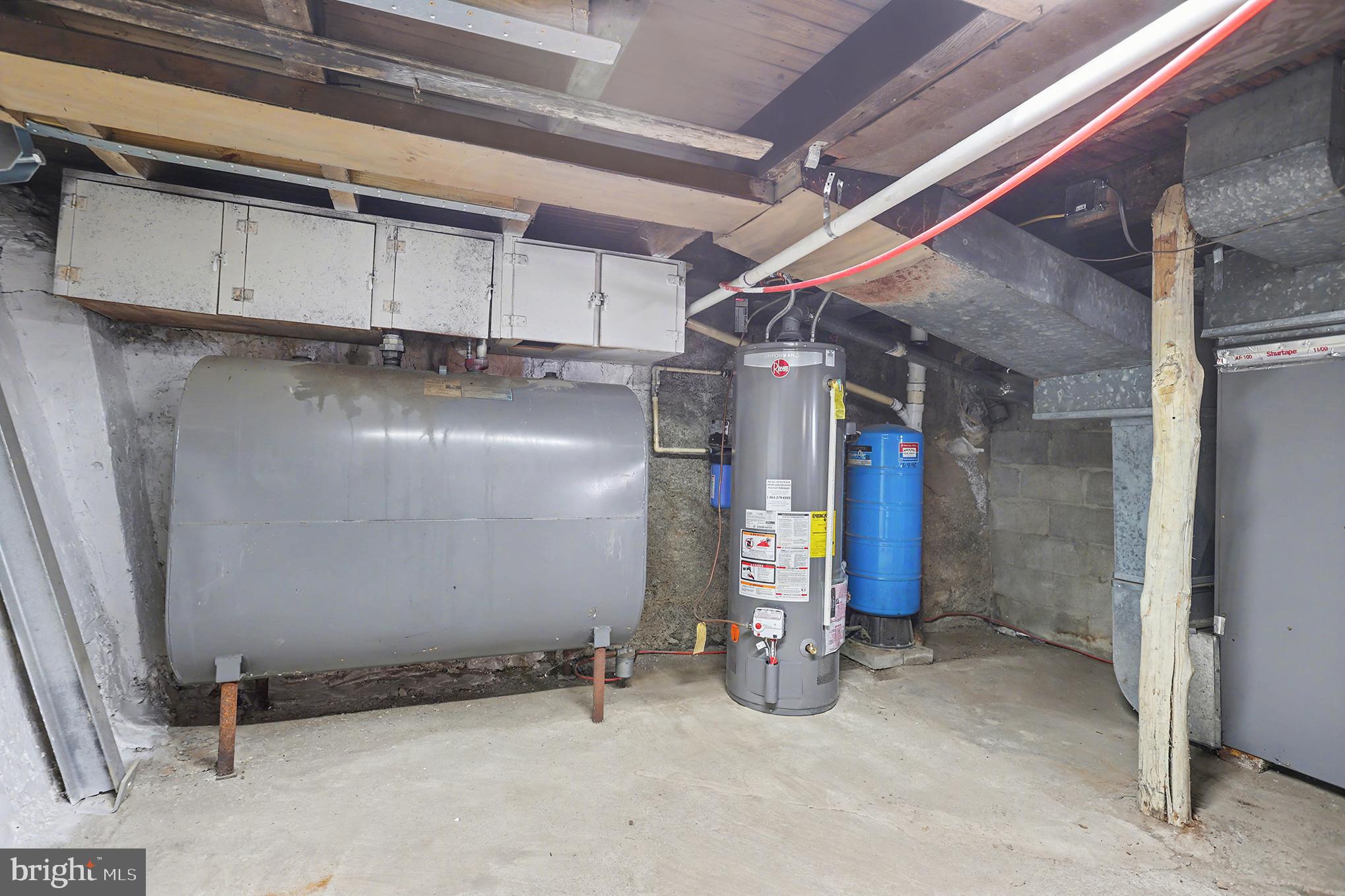 MURPHYS HOLLOW - Residential