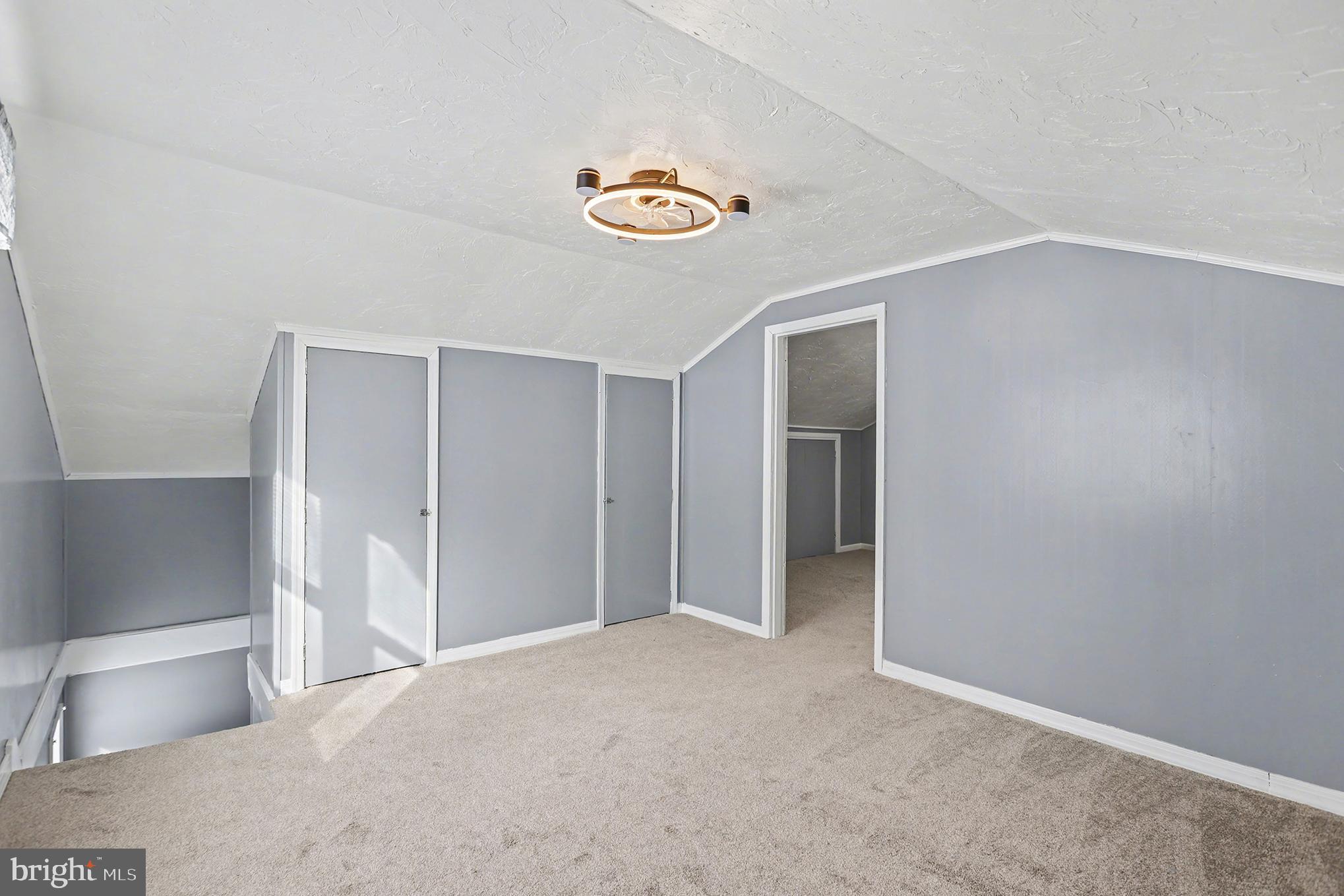 MURPHYS HOLLOW - Residential