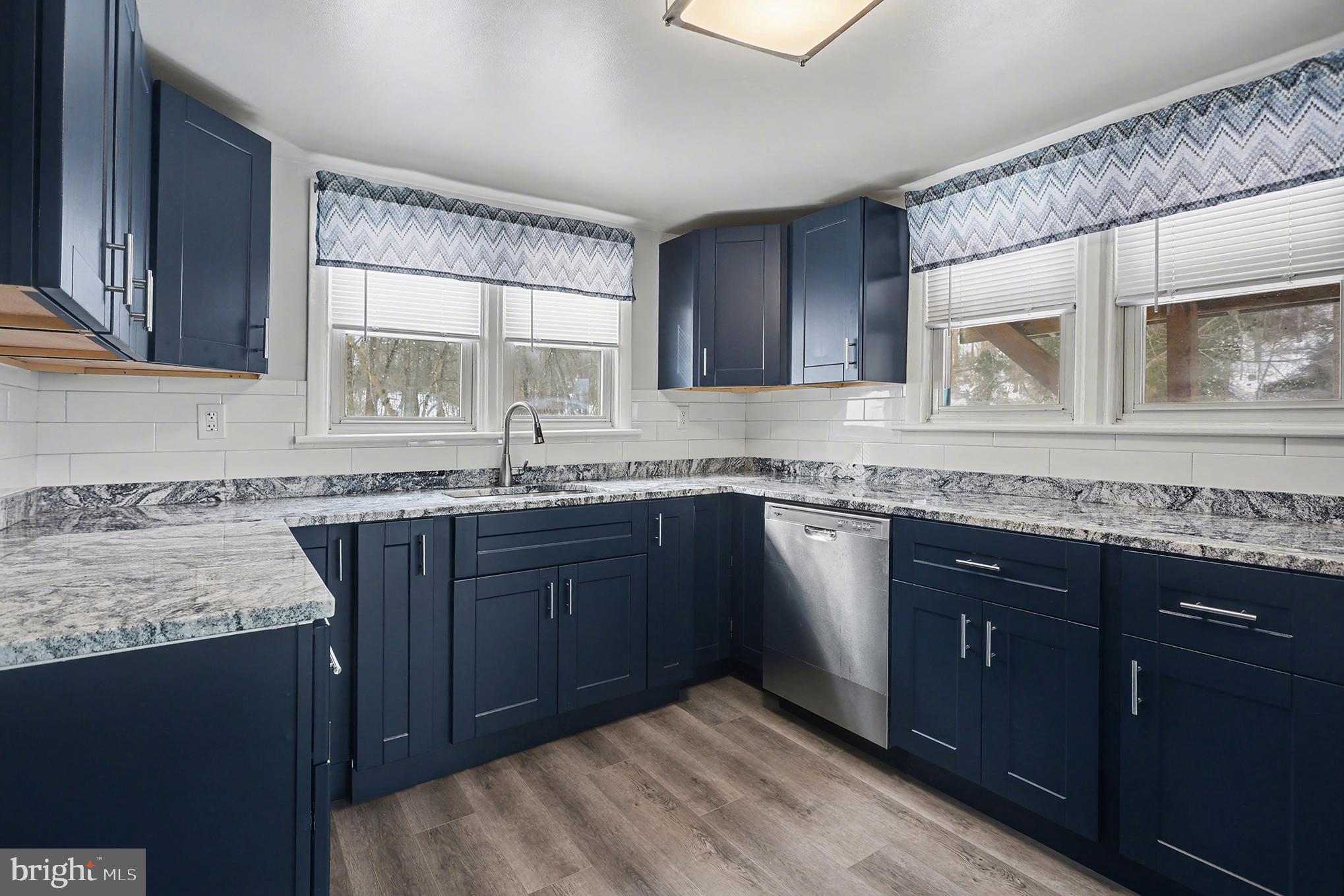 MURPHYS HOLLOW - Residential