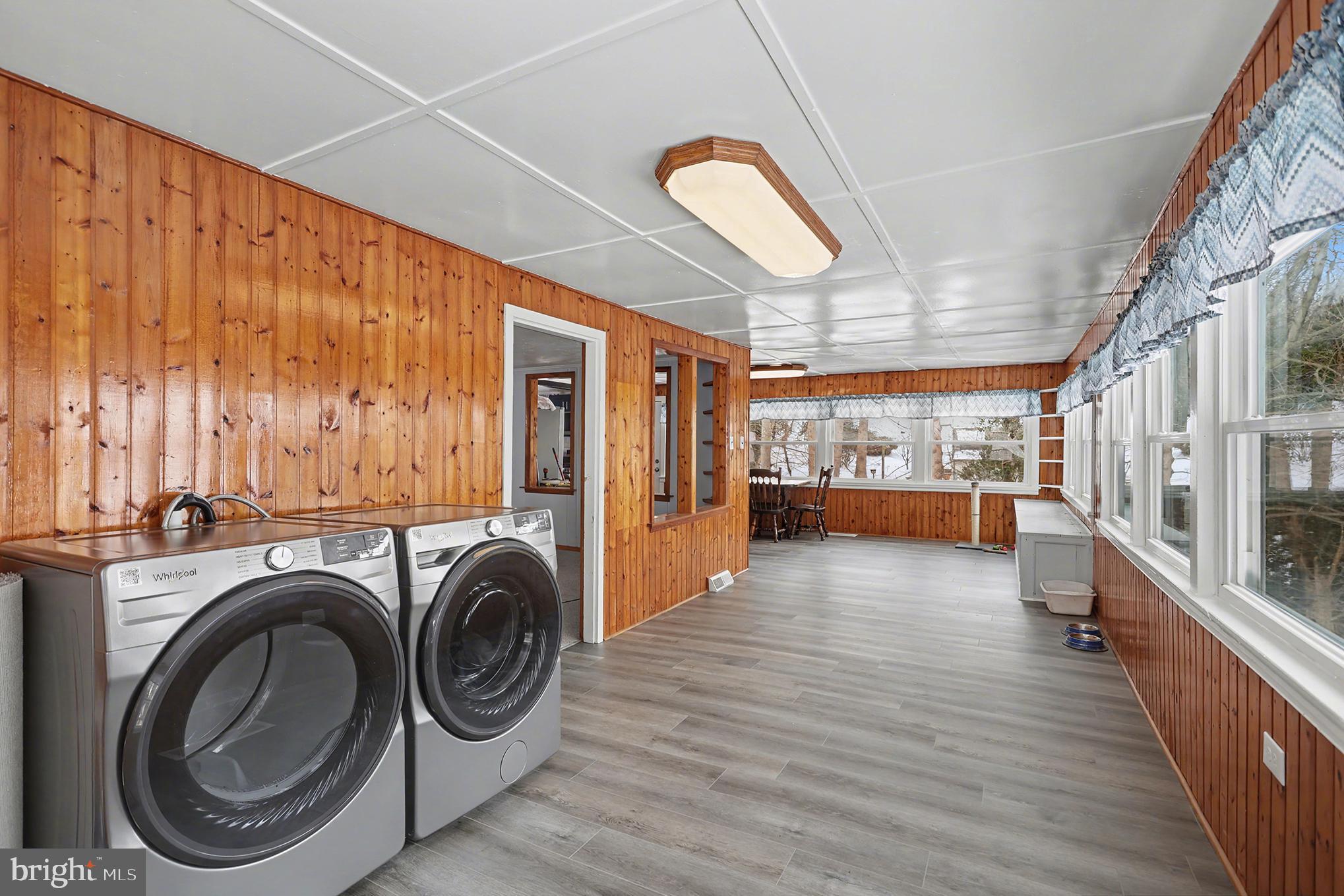 MURPHYS HOLLOW - Residential