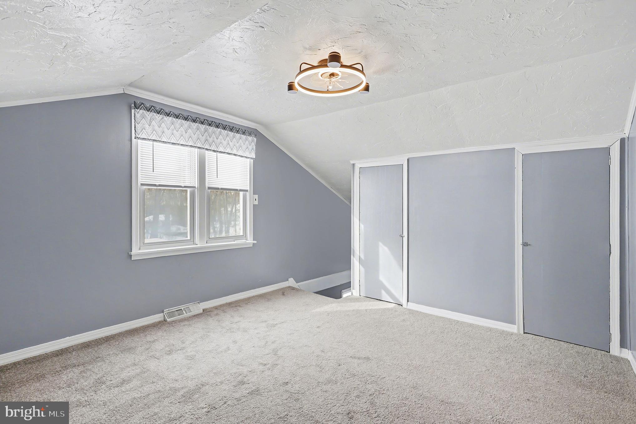 MURPHYS HOLLOW - Residential