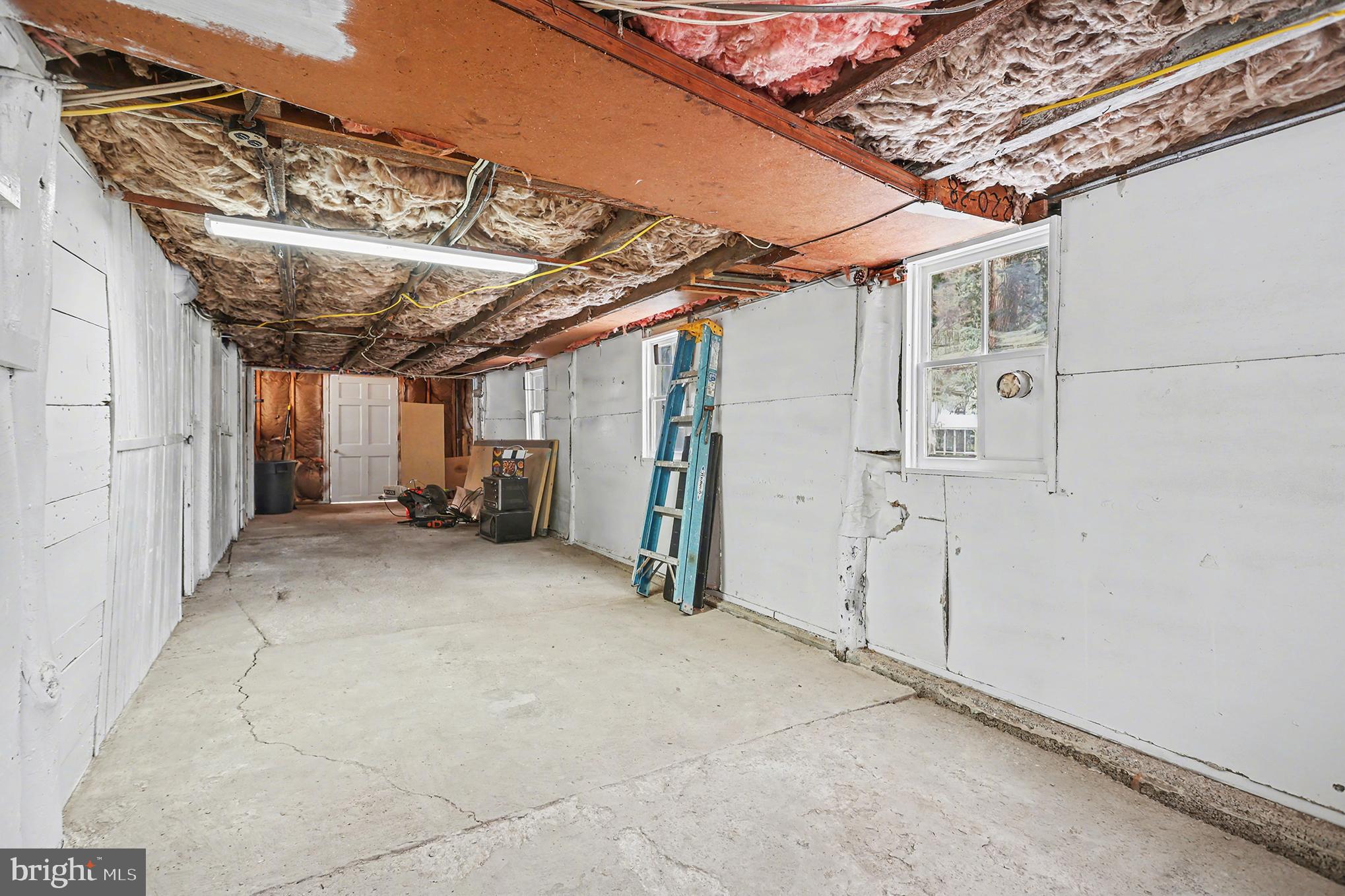 MURPHYS HOLLOW - Residential