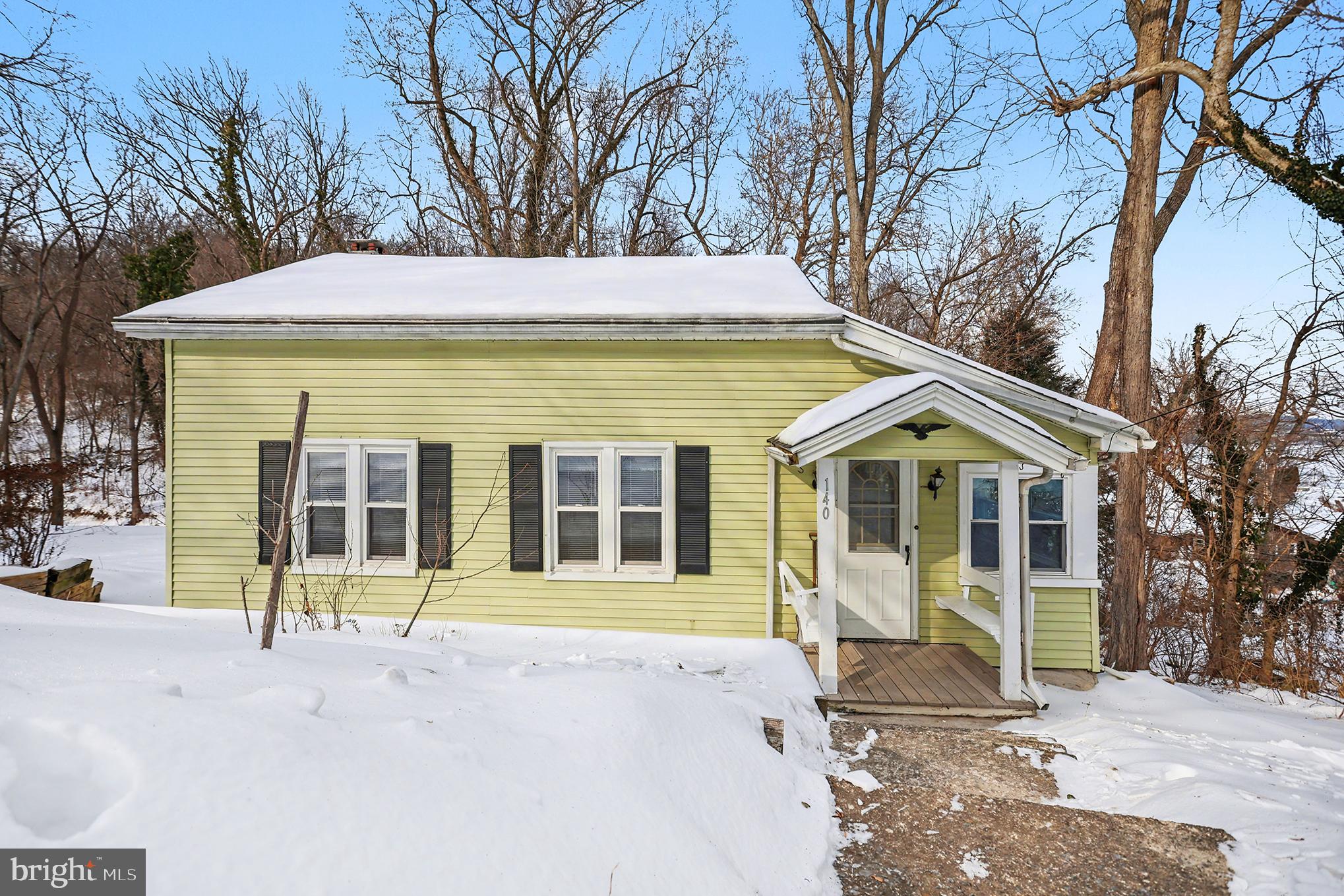 MURPHYS HOLLOW - Residential