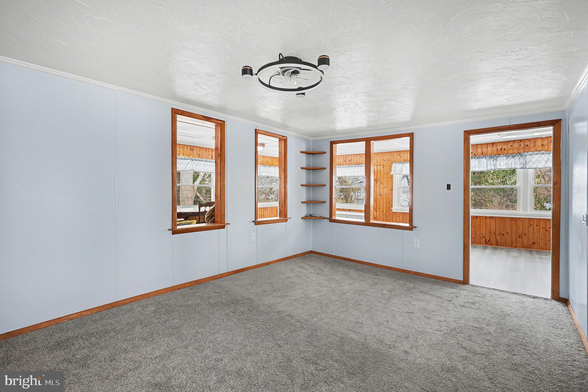 MURPHYS HOLLOW - Residential