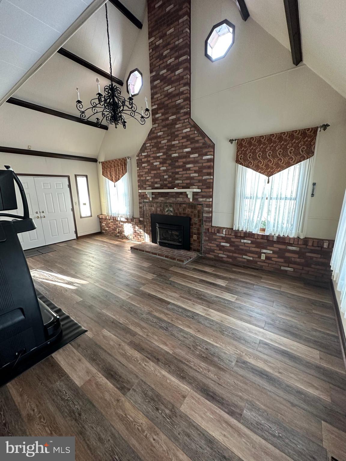 SPRUCE HILL ACRES - Residential