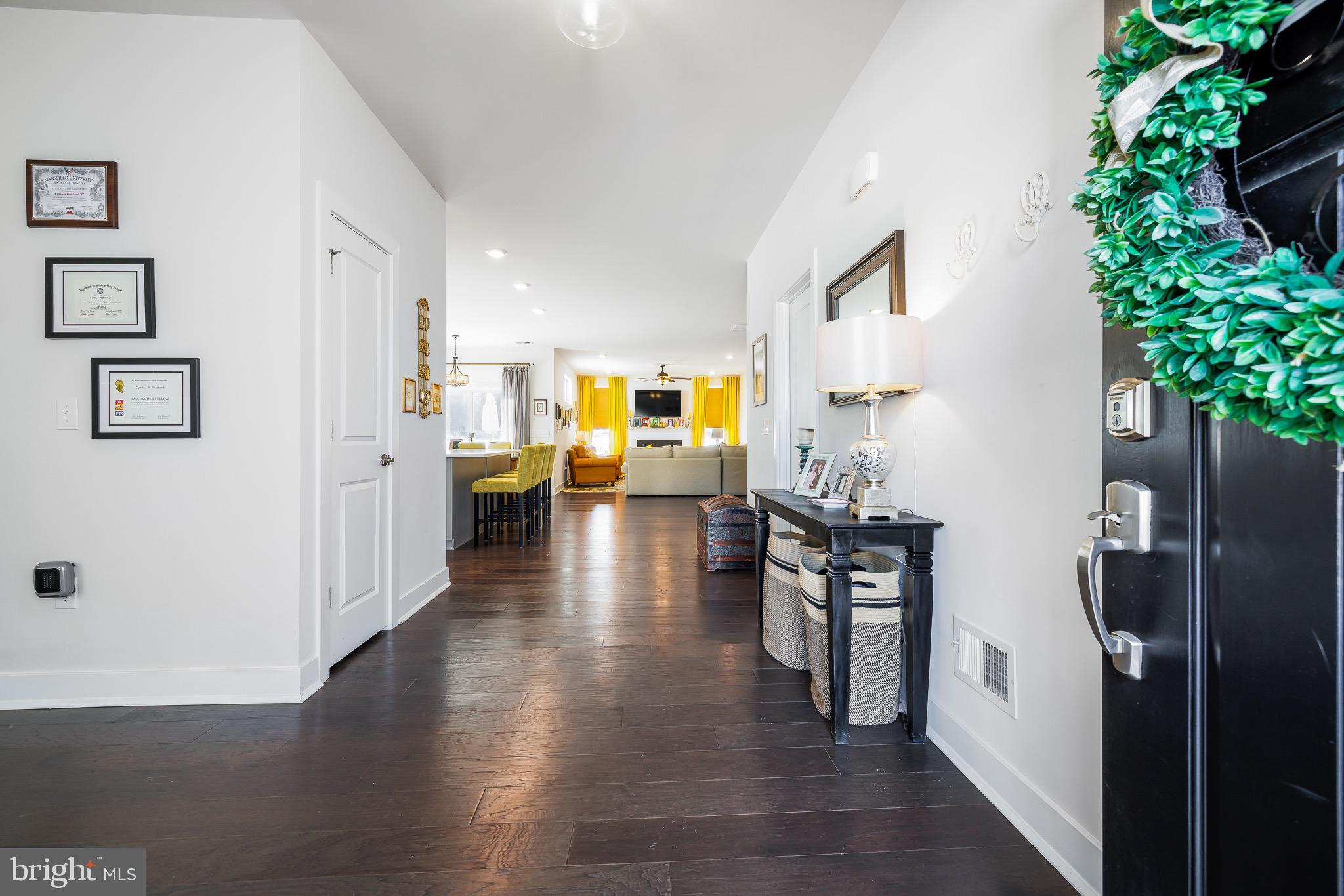 HILLVIEW - Residential