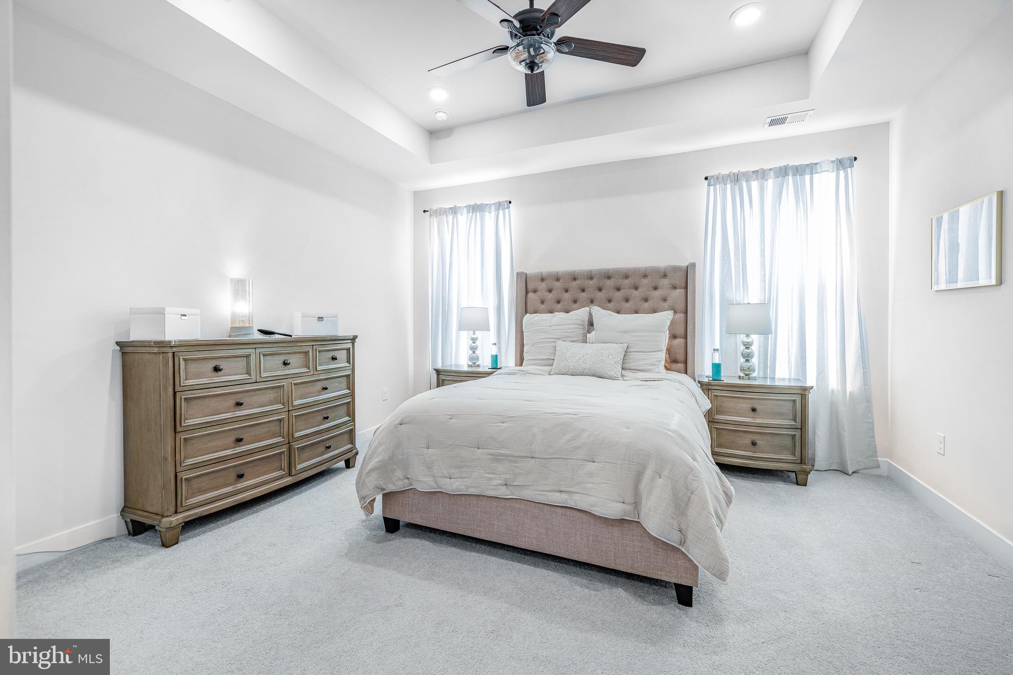 HILLVIEW - Residential