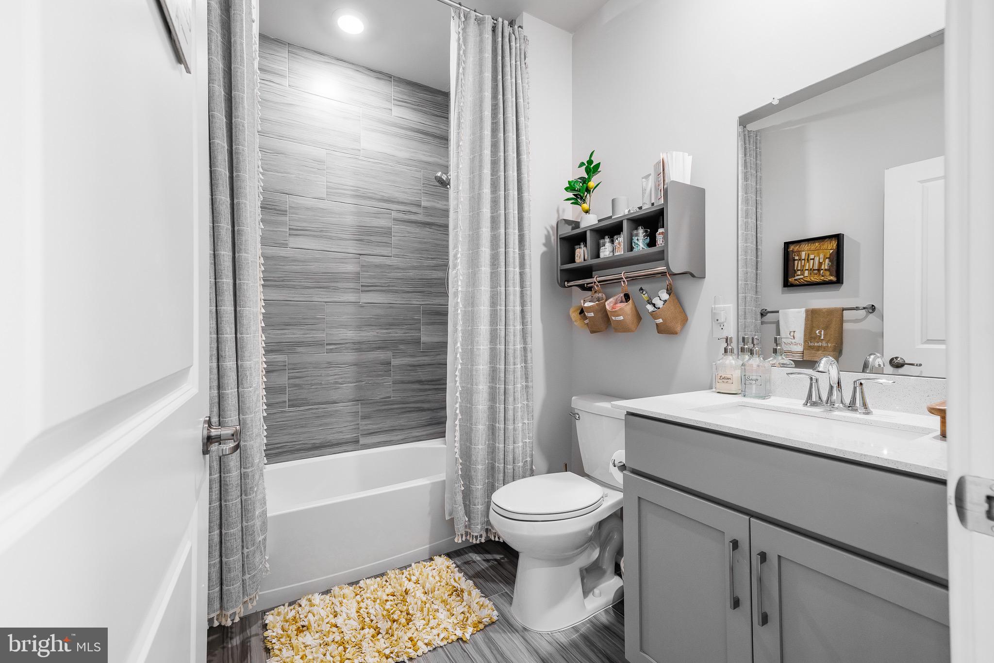 HILLVIEW - Residential