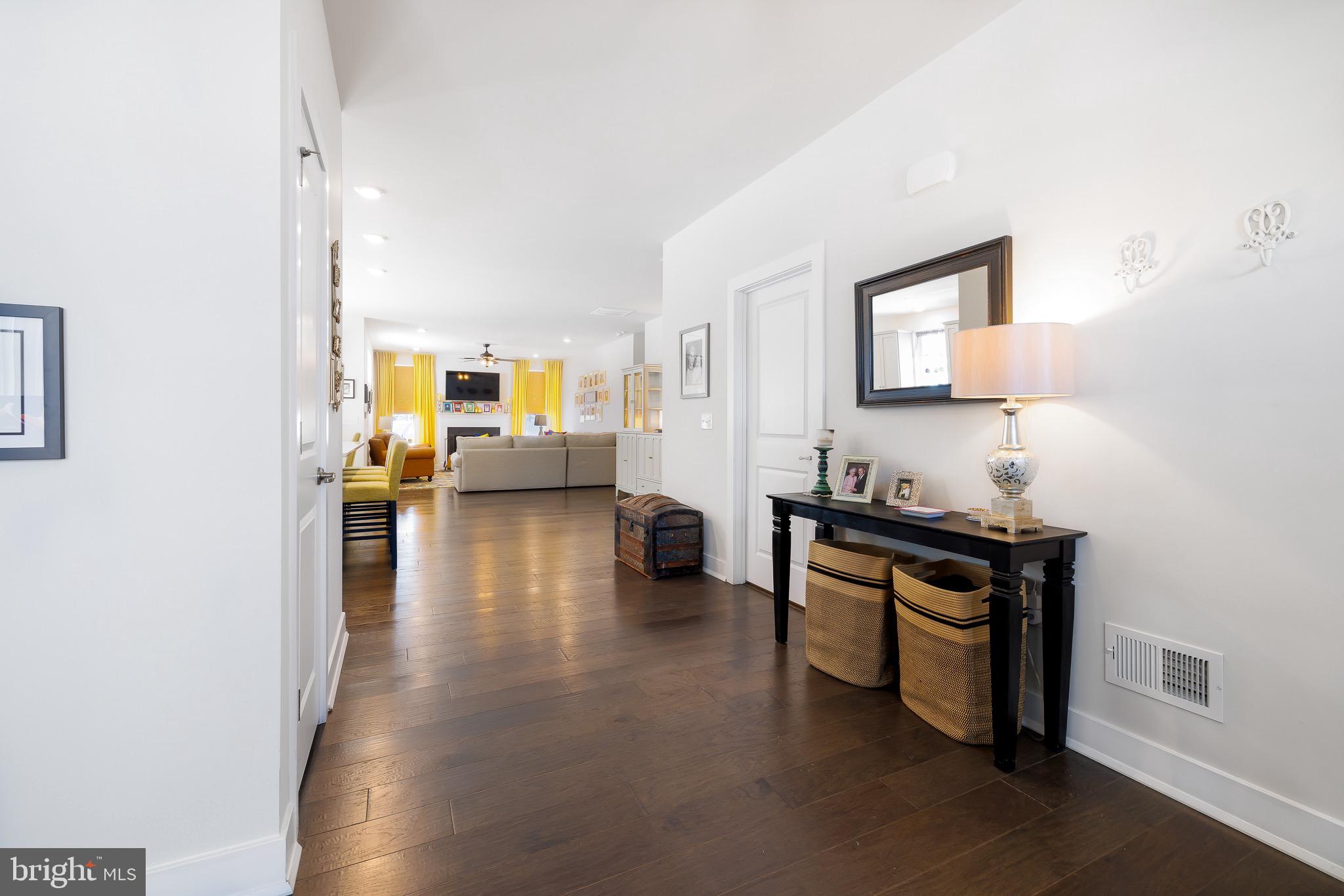 HILLVIEW - Residential