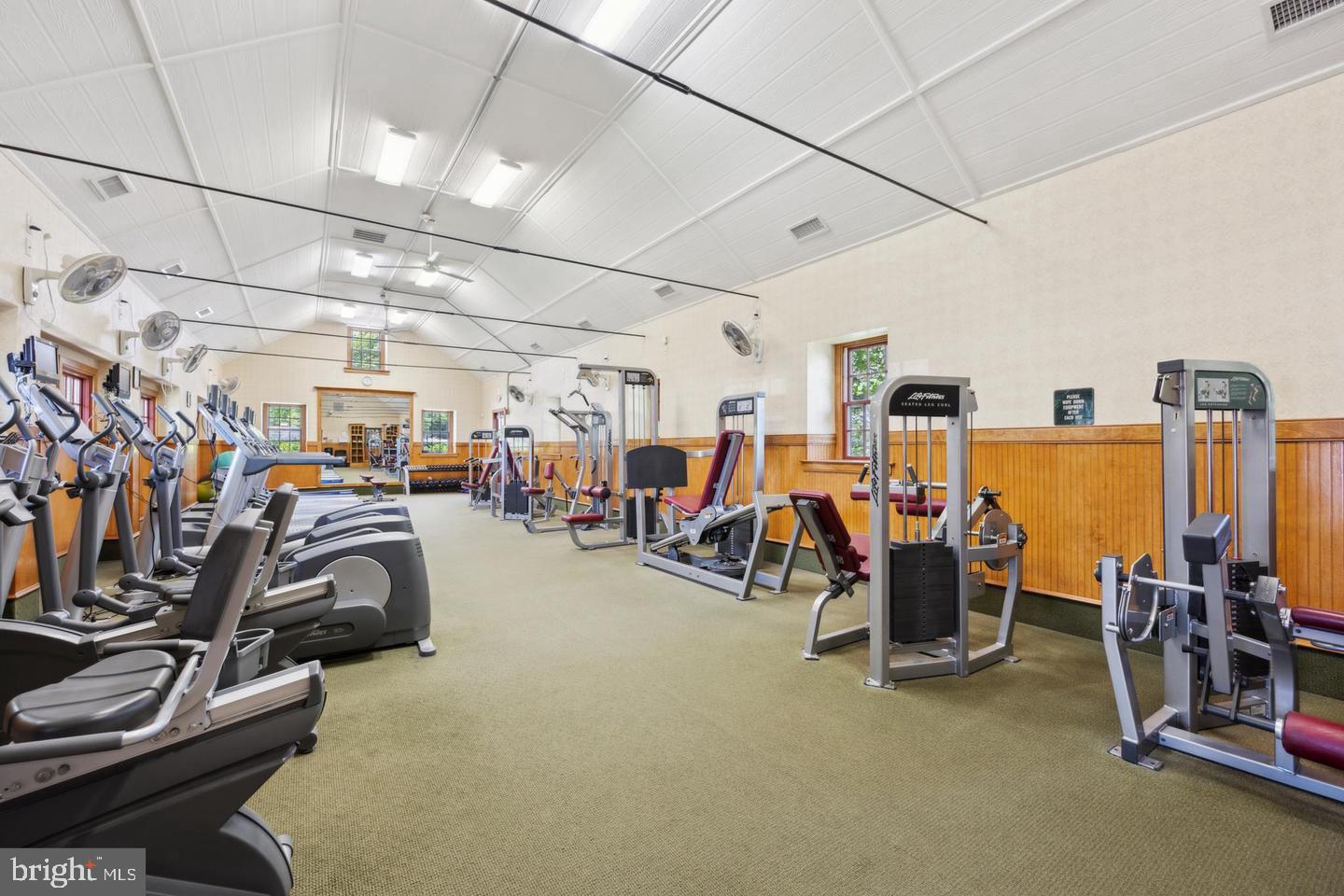 HILLVIEW - Residential