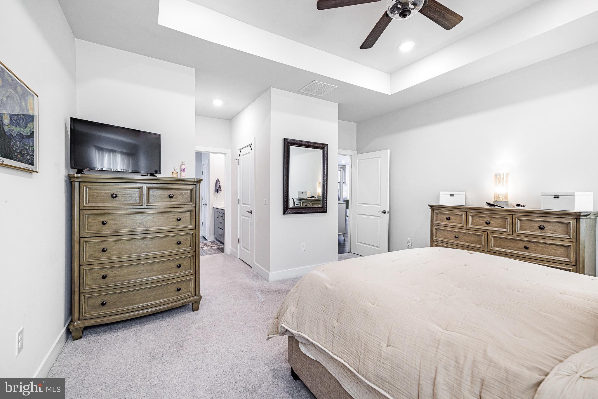 HILLVIEW - Residential