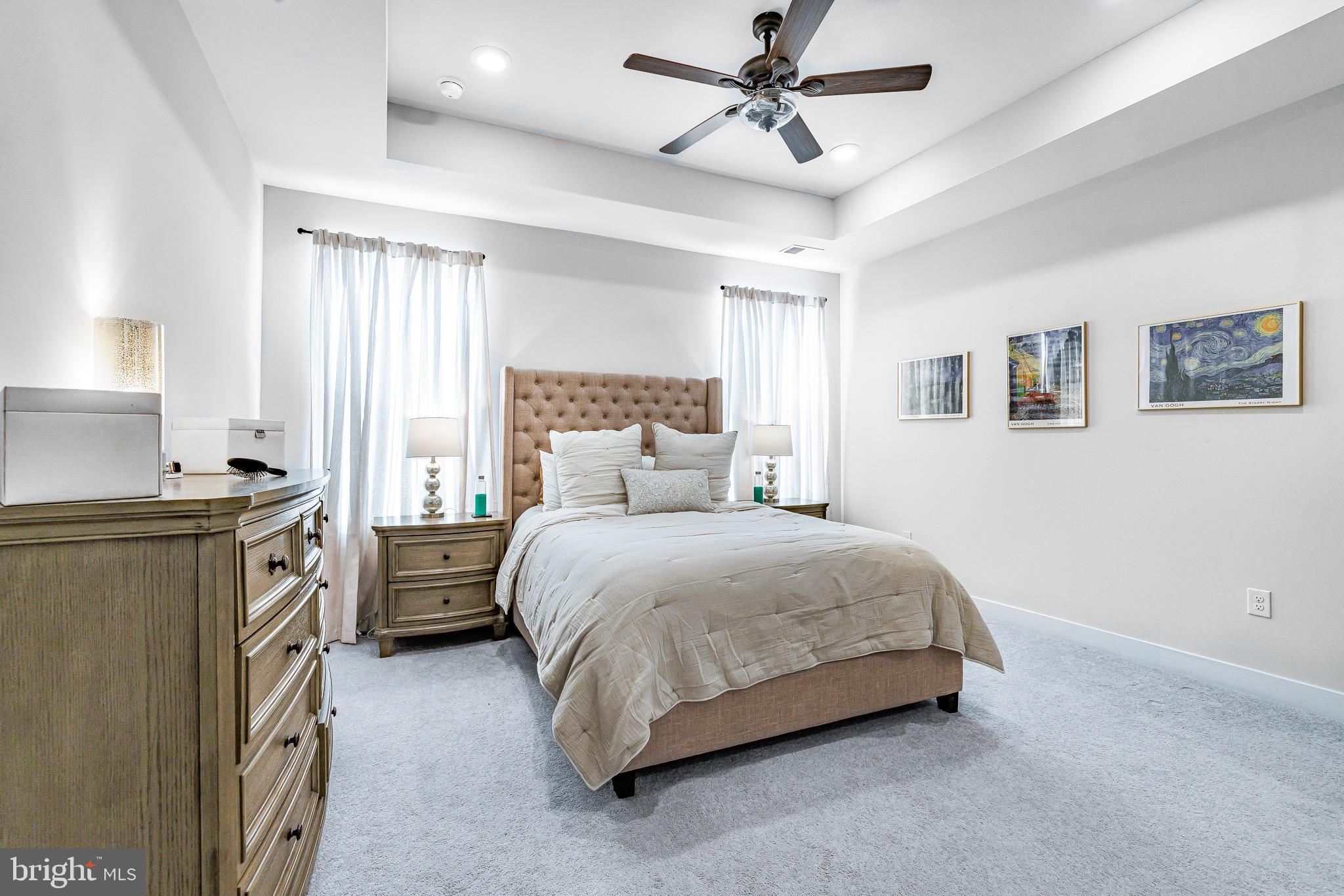 HILLVIEW - Residential