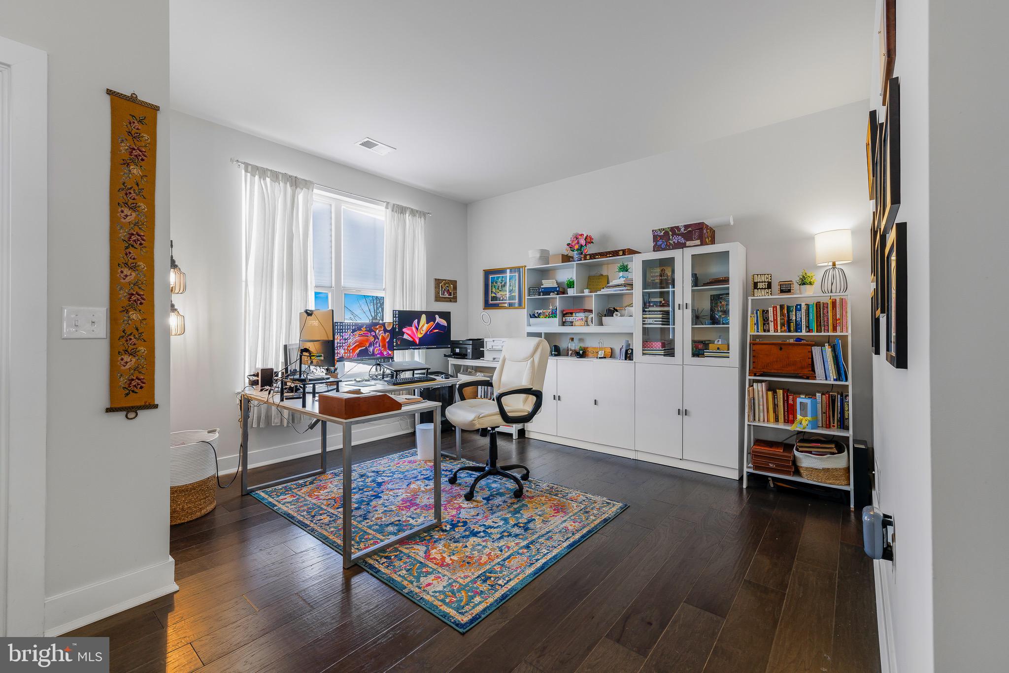 HILLVIEW - Residential