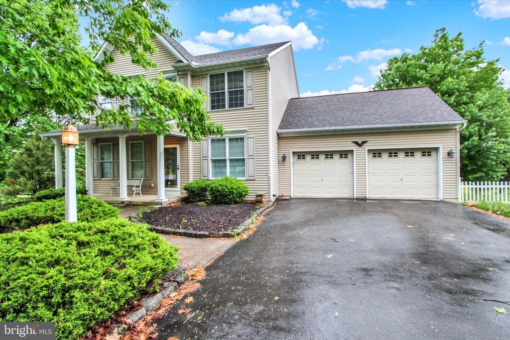 Photo of 201 Wolgemuth Drive, LANCASTER, PA 17602 (MLS # PALA2087056)
