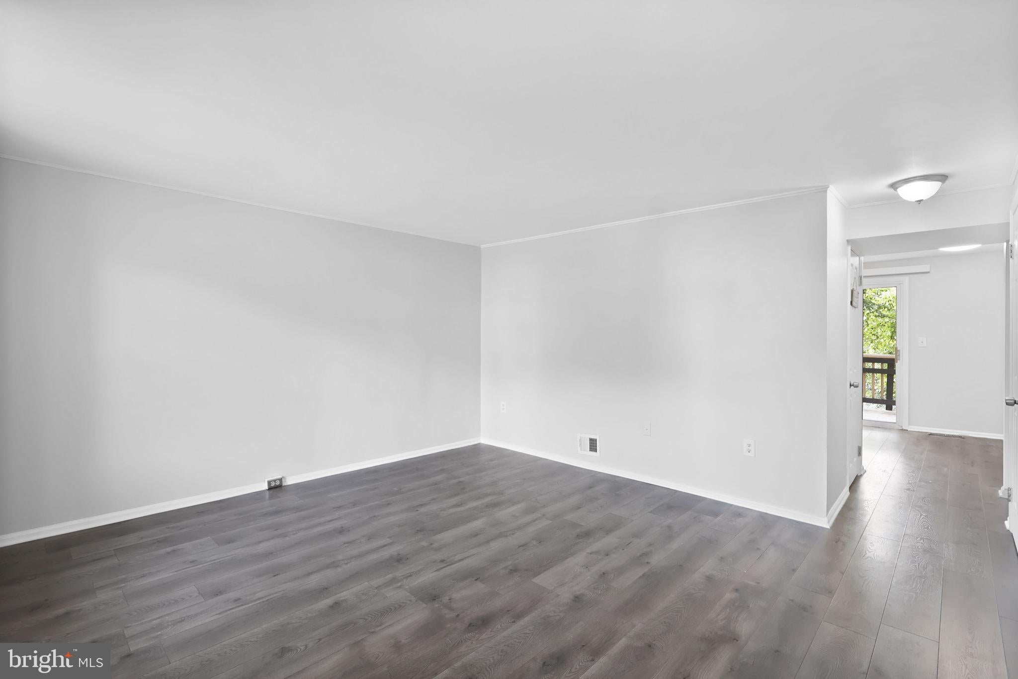 4 MOSBEY COURT