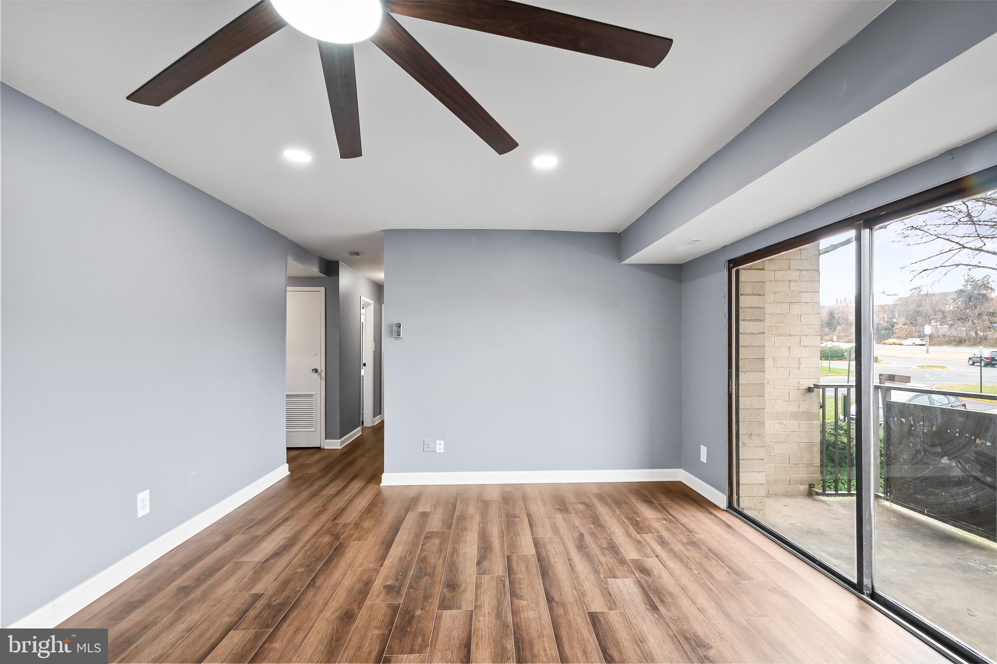 WOODLAKE TOWERS - Residential