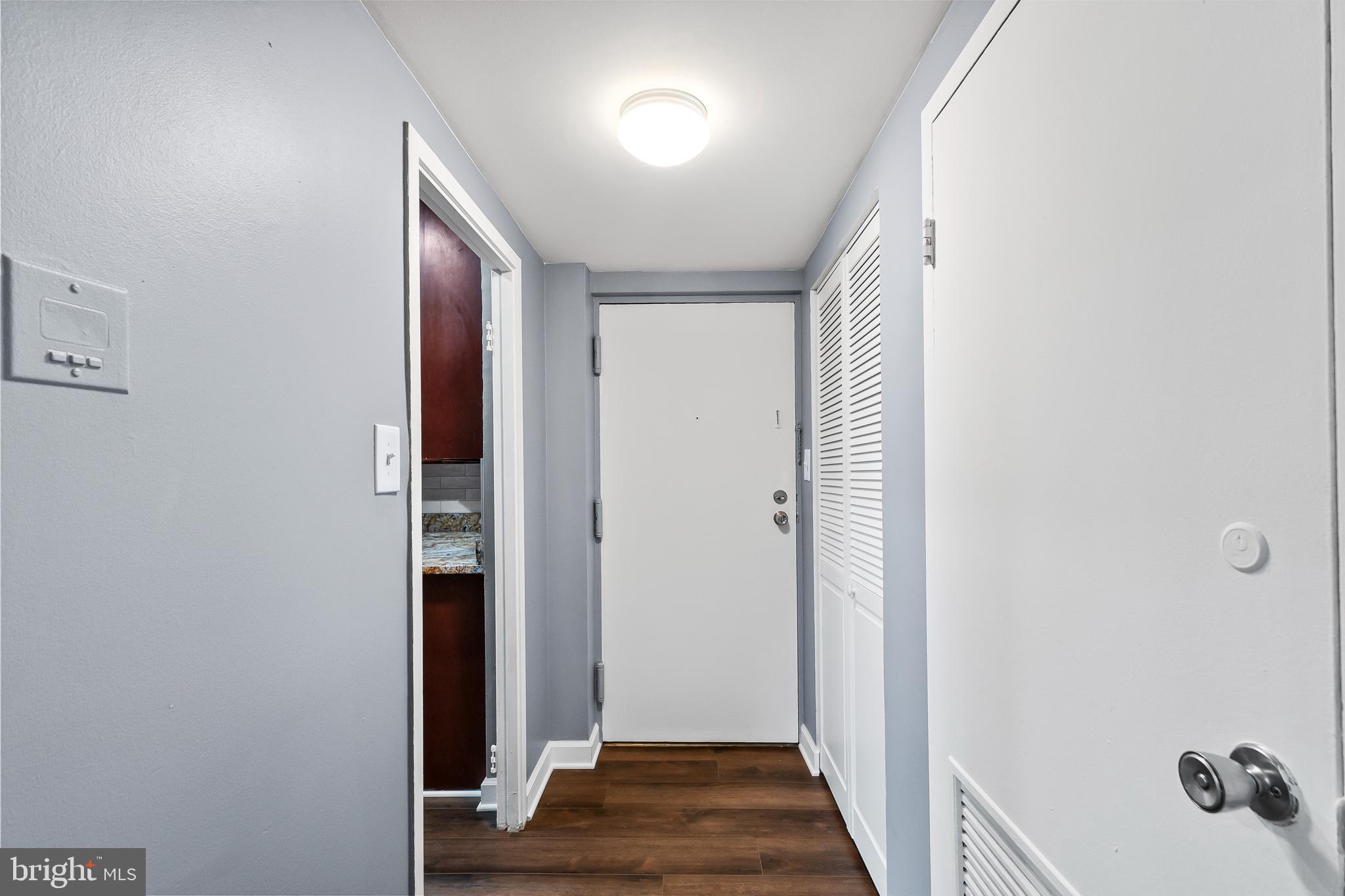 WOODLAKE TOWERS - Residential