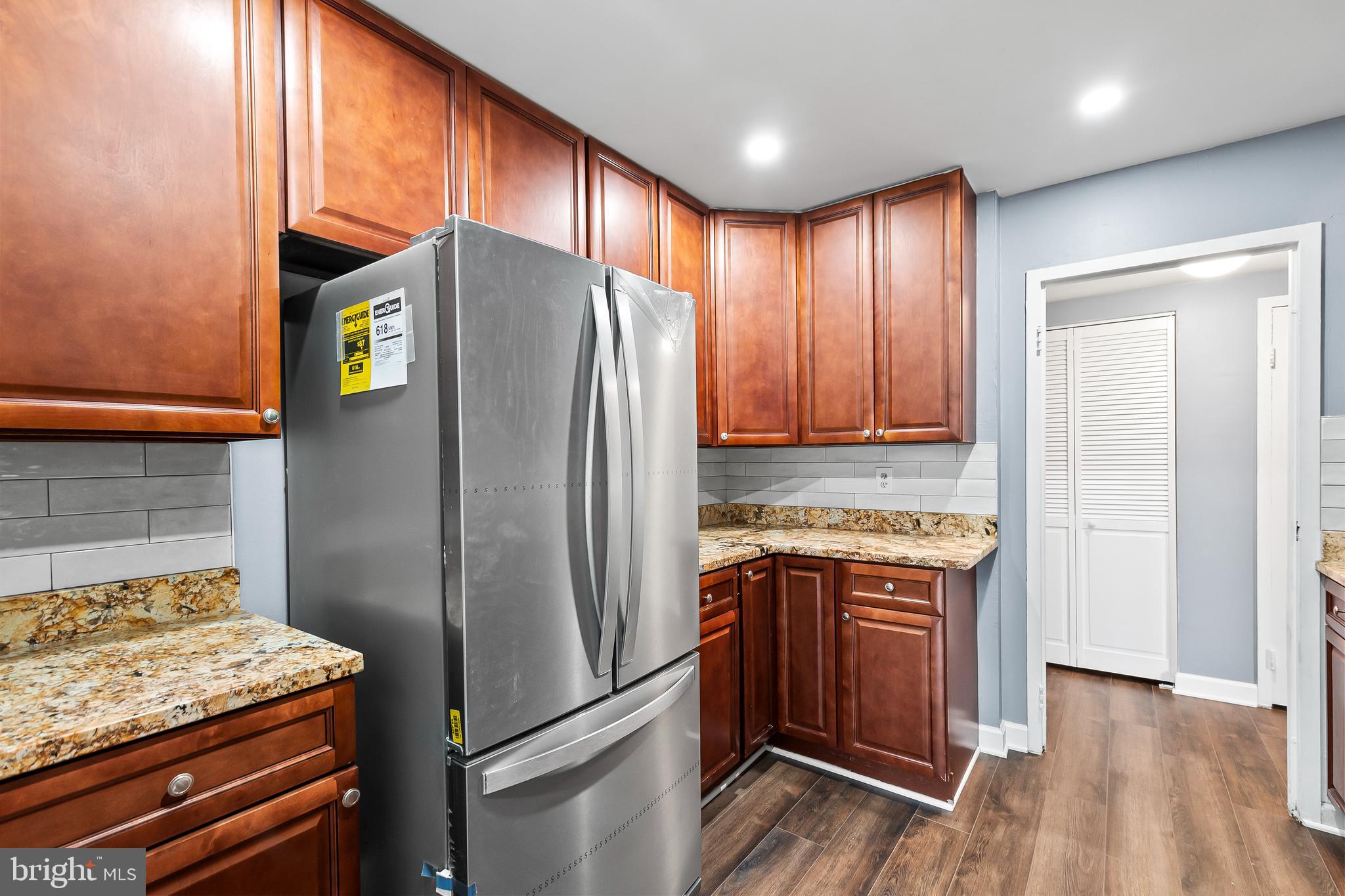 WOODLAKE TOWERS - Residential