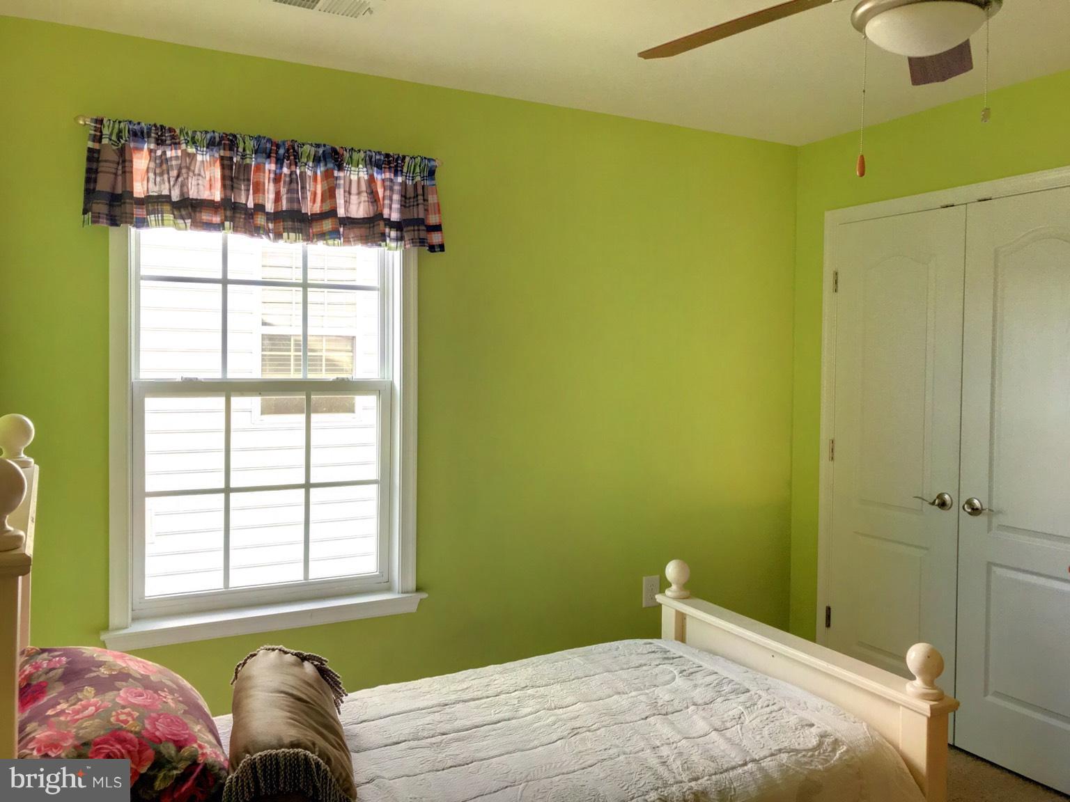 LAKELAND PLACE - Residential