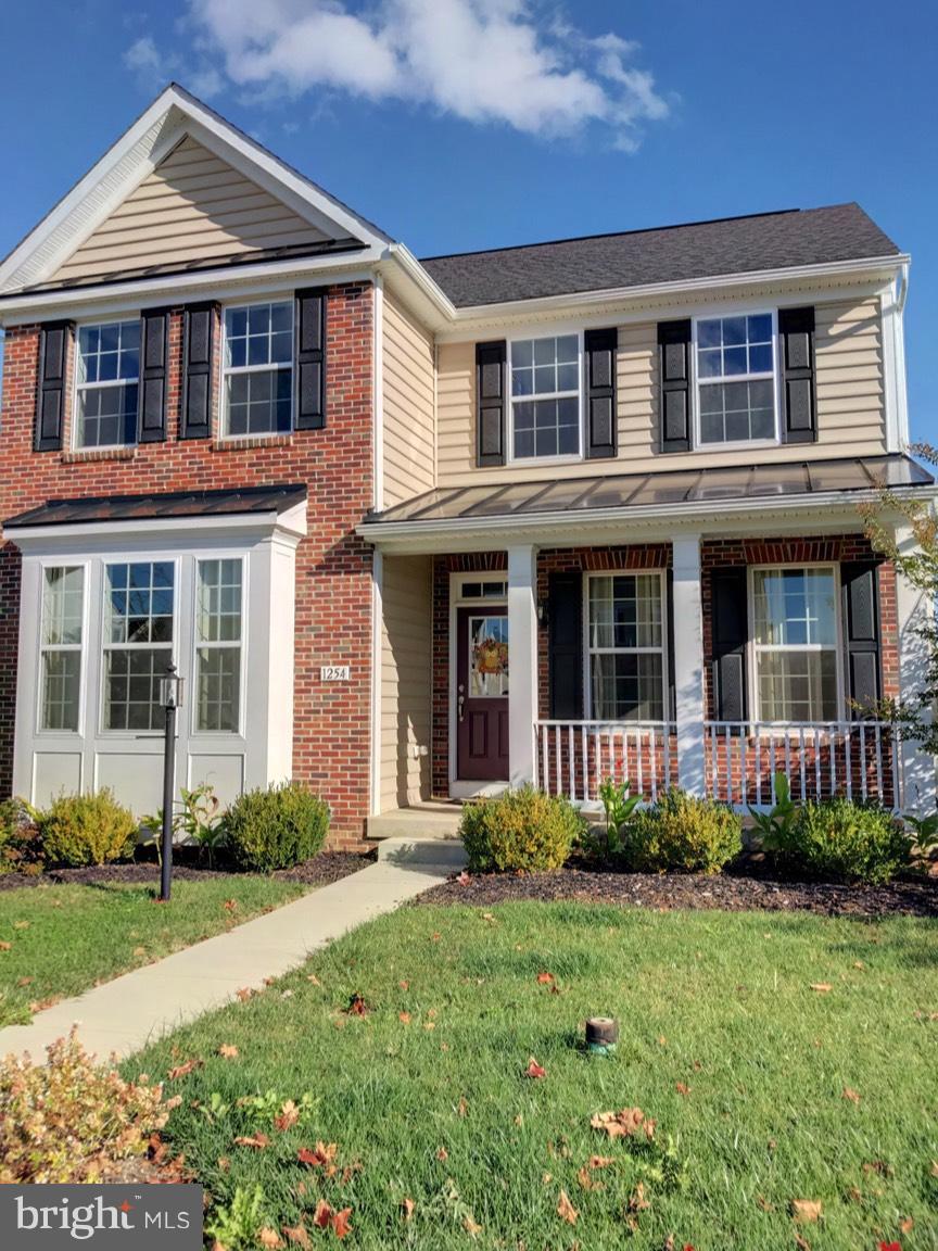 LAKELAND PLACE - Residential