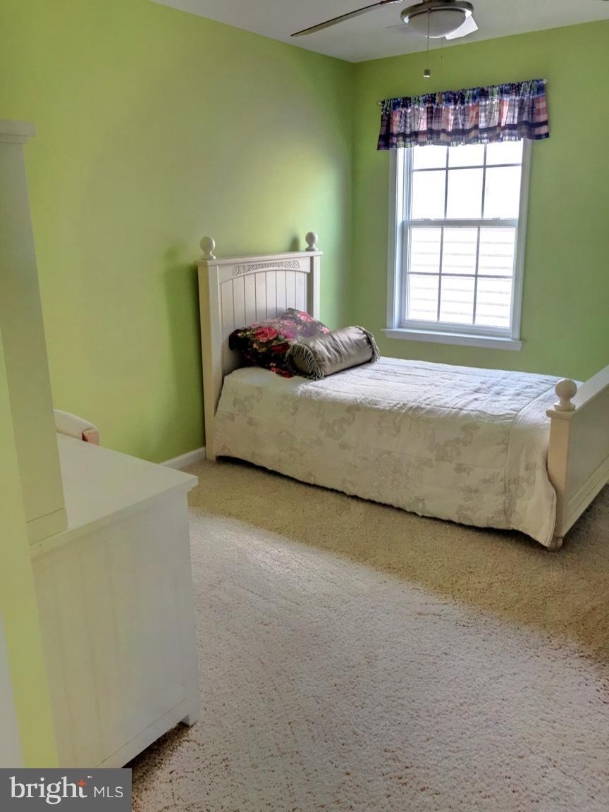 LAKELAND PLACE - Residential