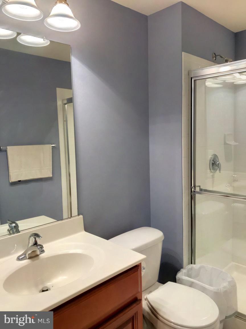 LAKELAND PLACE - Residential