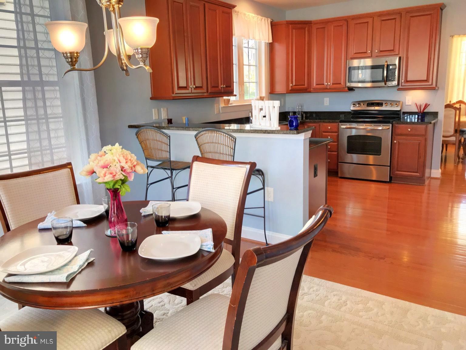 LAKELAND PLACE - Residential