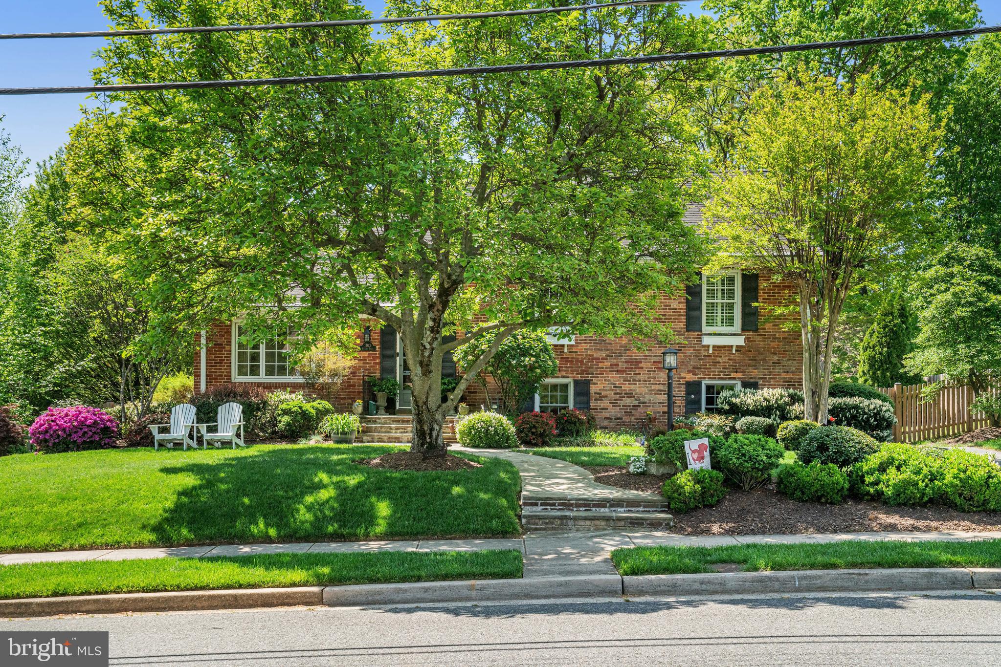 1703 ROLLINS DRIVE