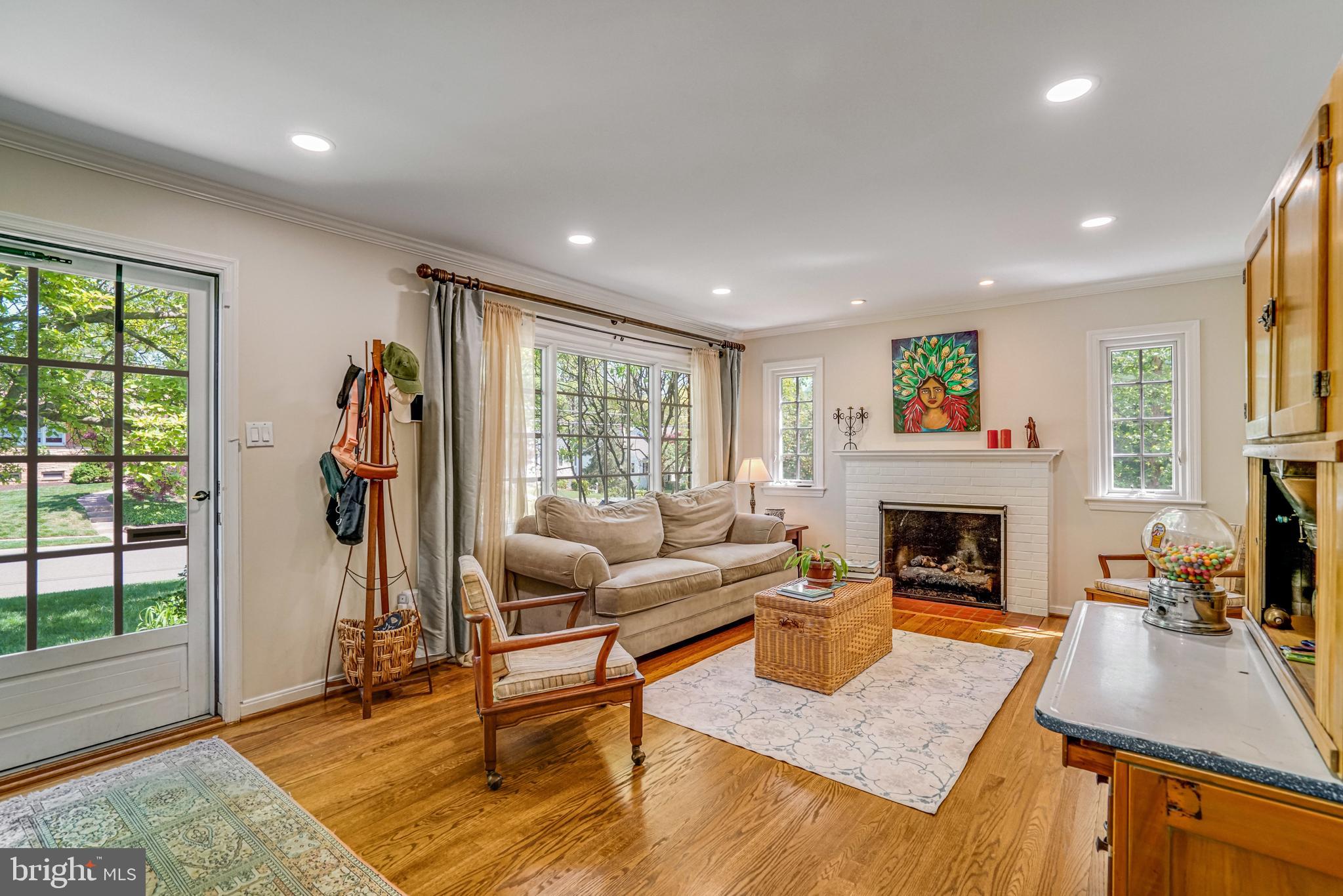 BUCKNELL MANOR - Residential