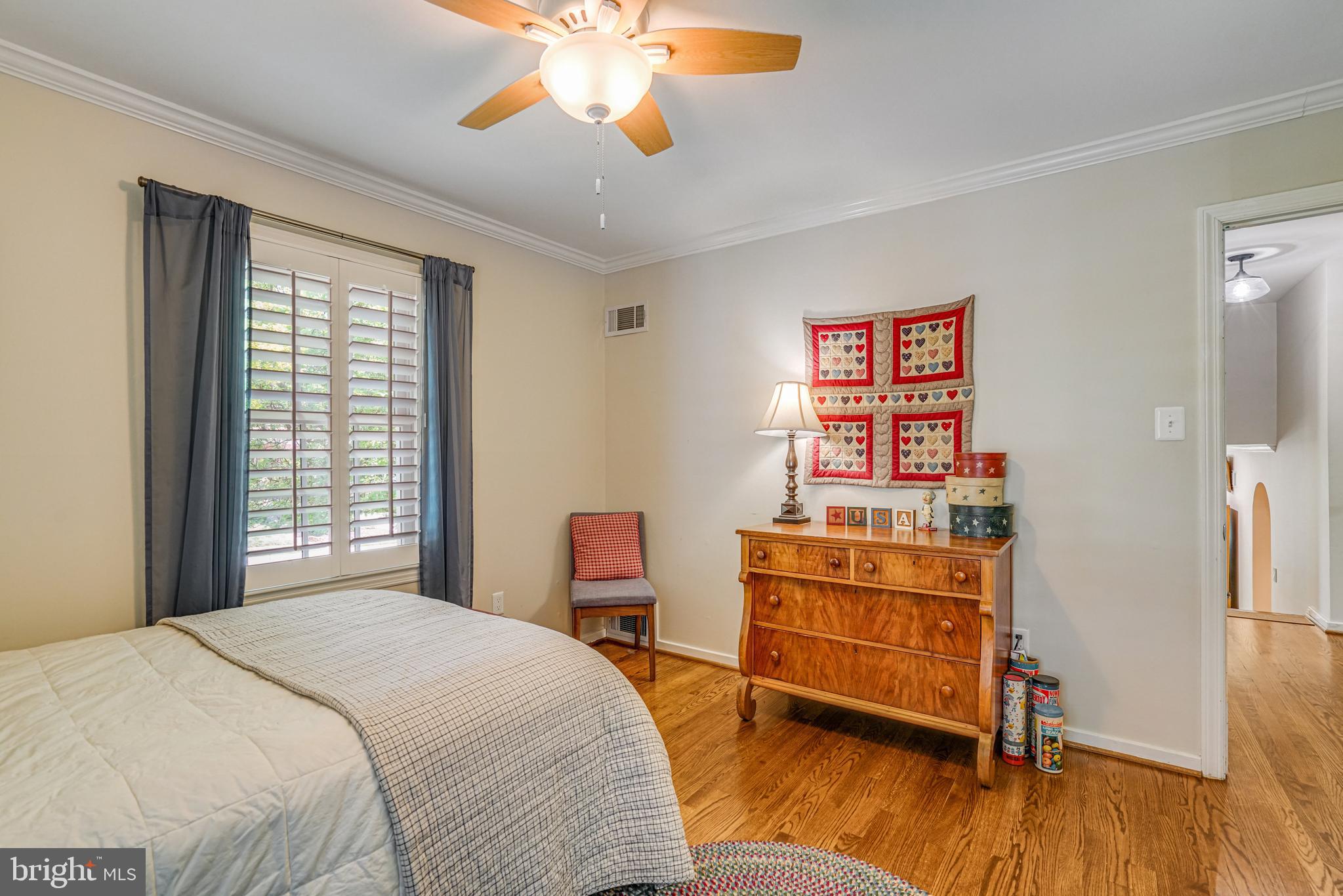 BUCKNELL MANOR - Residential