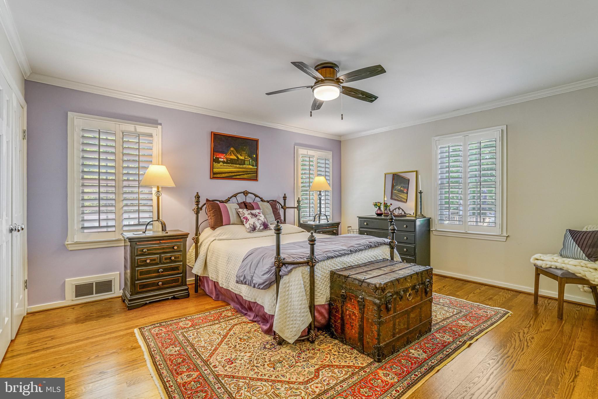 BUCKNELL MANOR - Residential