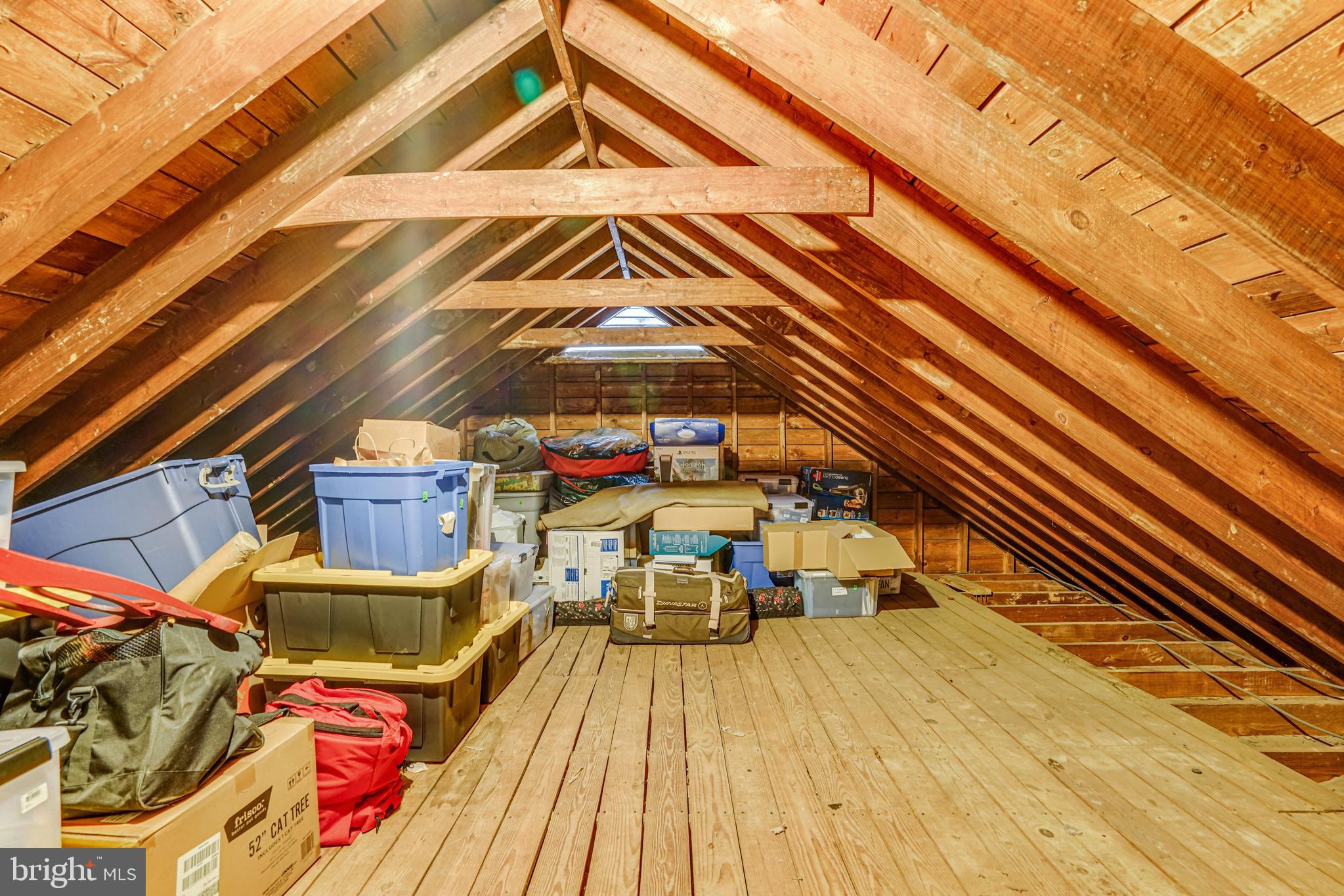 BUCKNELL MANOR - Residential