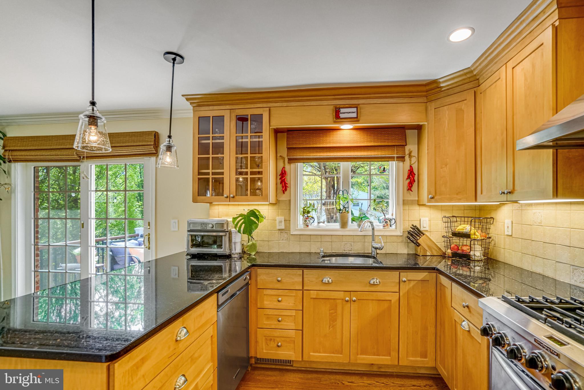 BUCKNELL MANOR - Residential