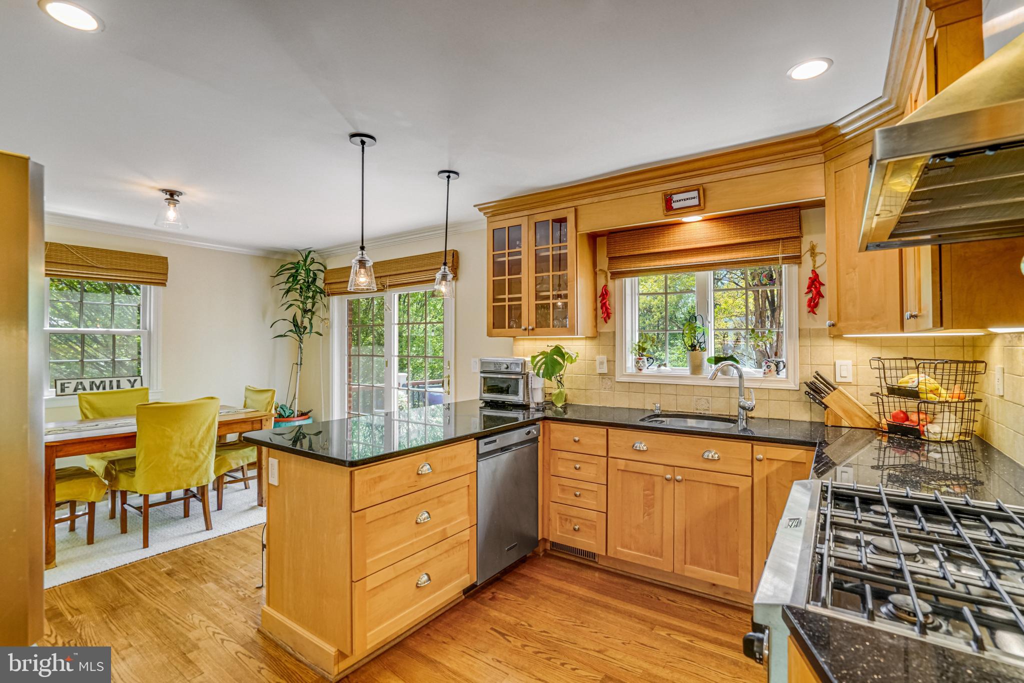 BUCKNELL MANOR - Residential